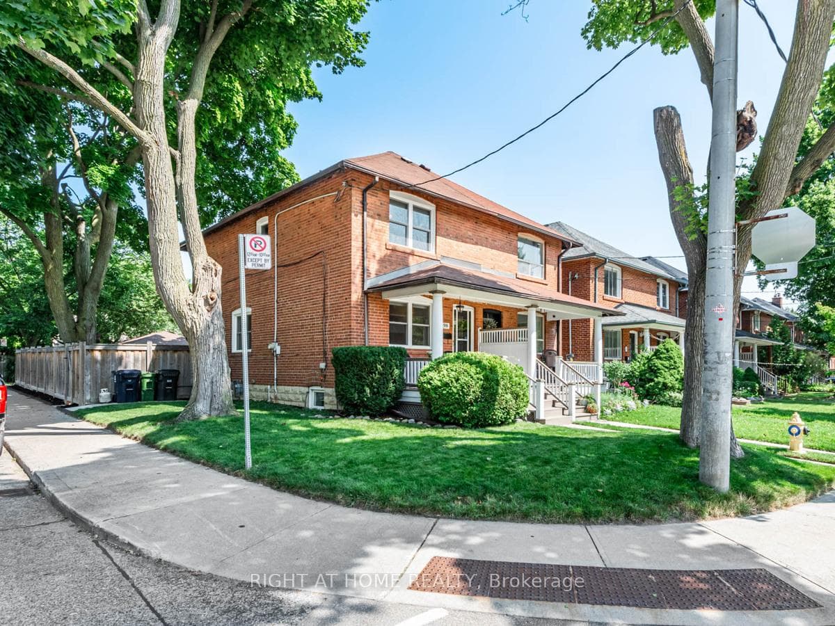 98 Douglas Avenue photo 3