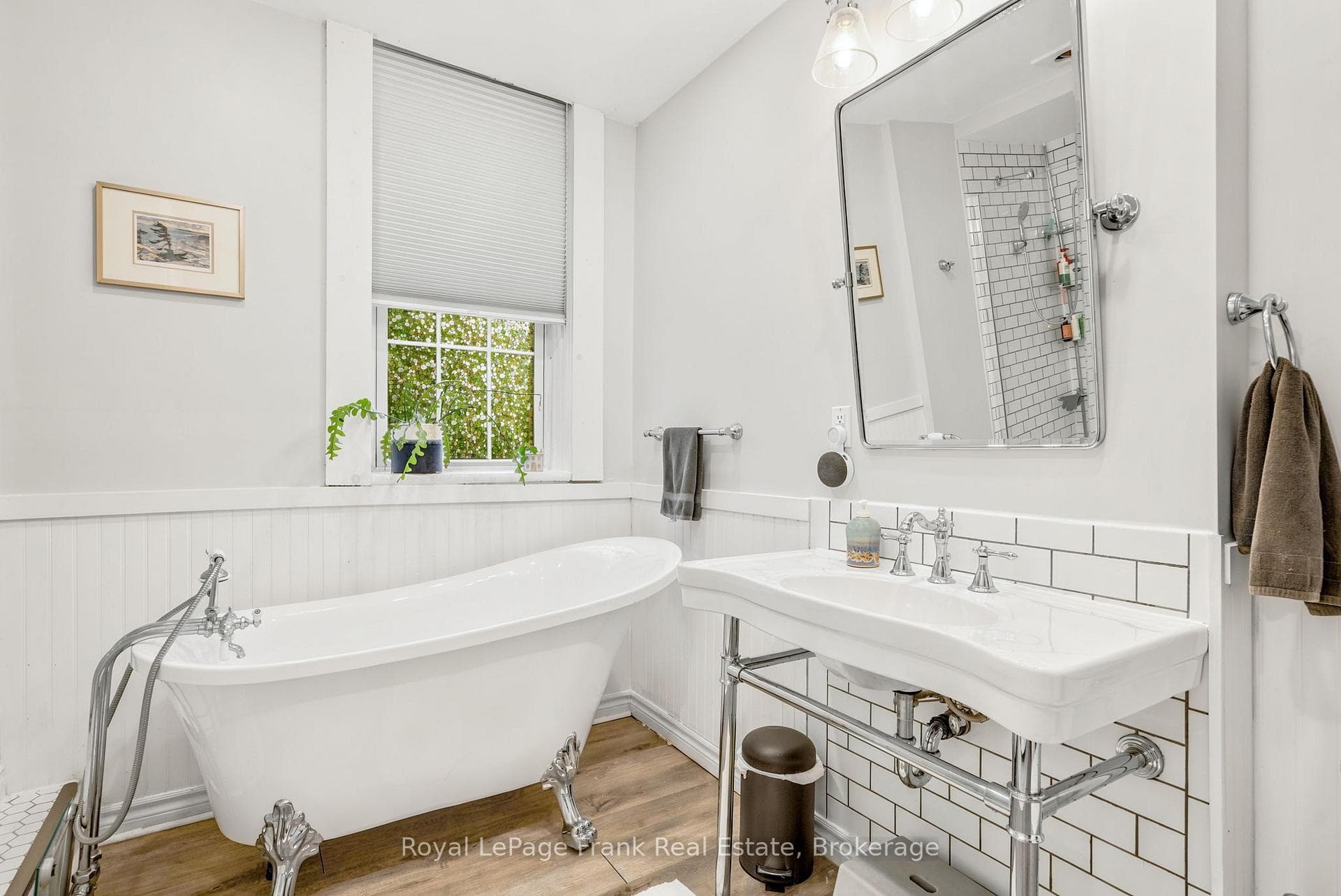 1229 The Glen Road photo 34