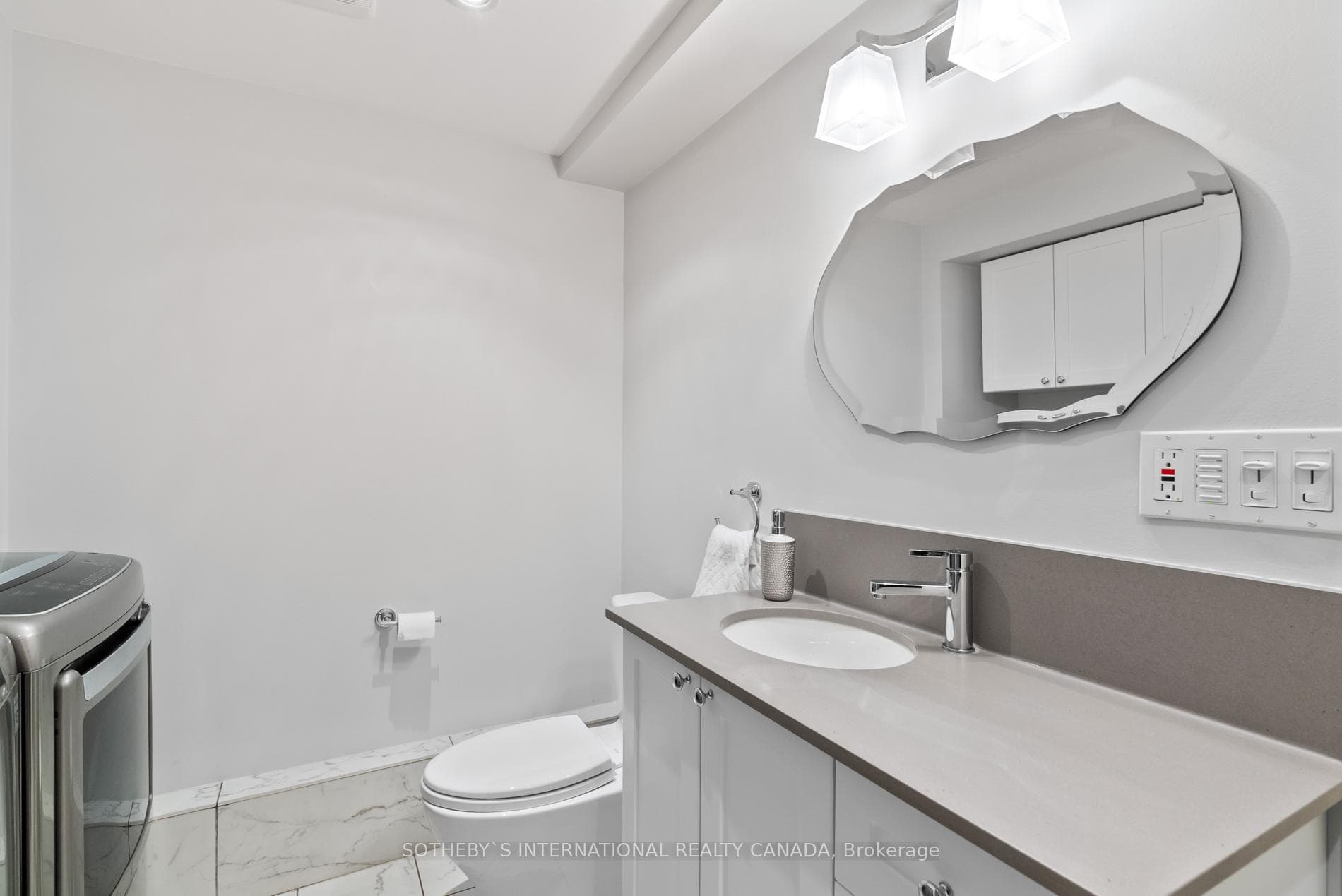 189 Hudson Drive photo 17
