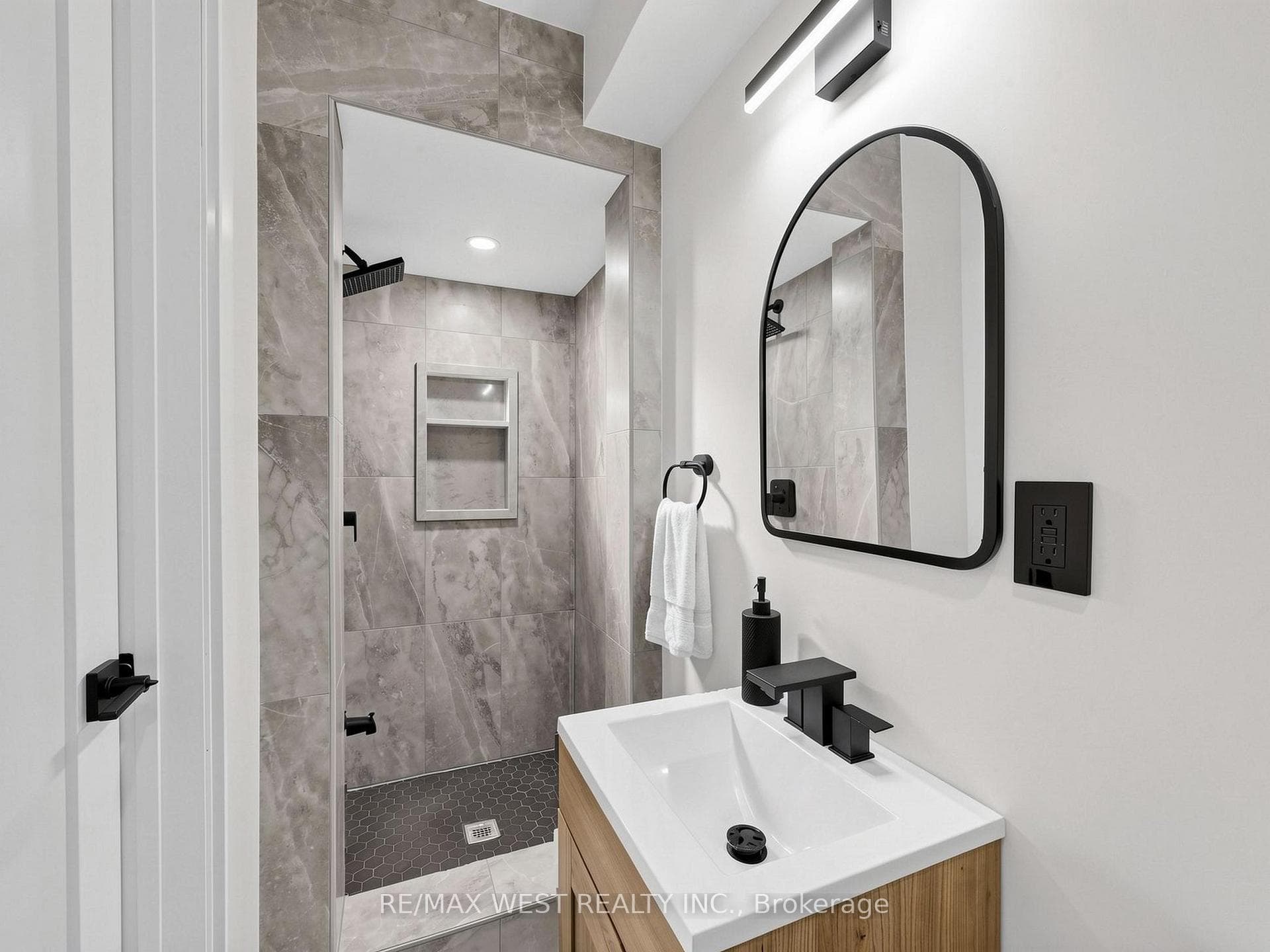 32 Angelfish Road photo 44