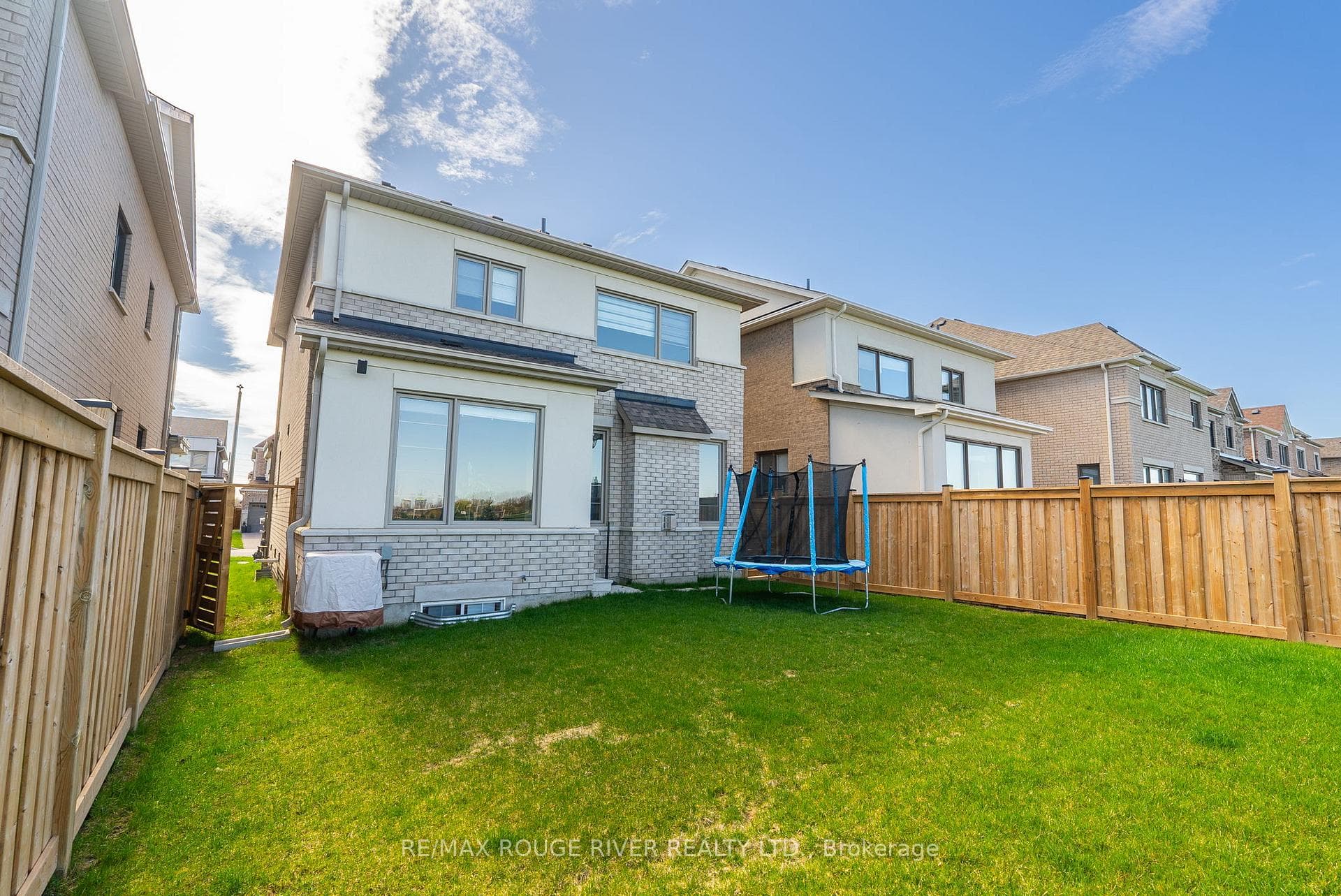 61 Maskell Crescent photo 26