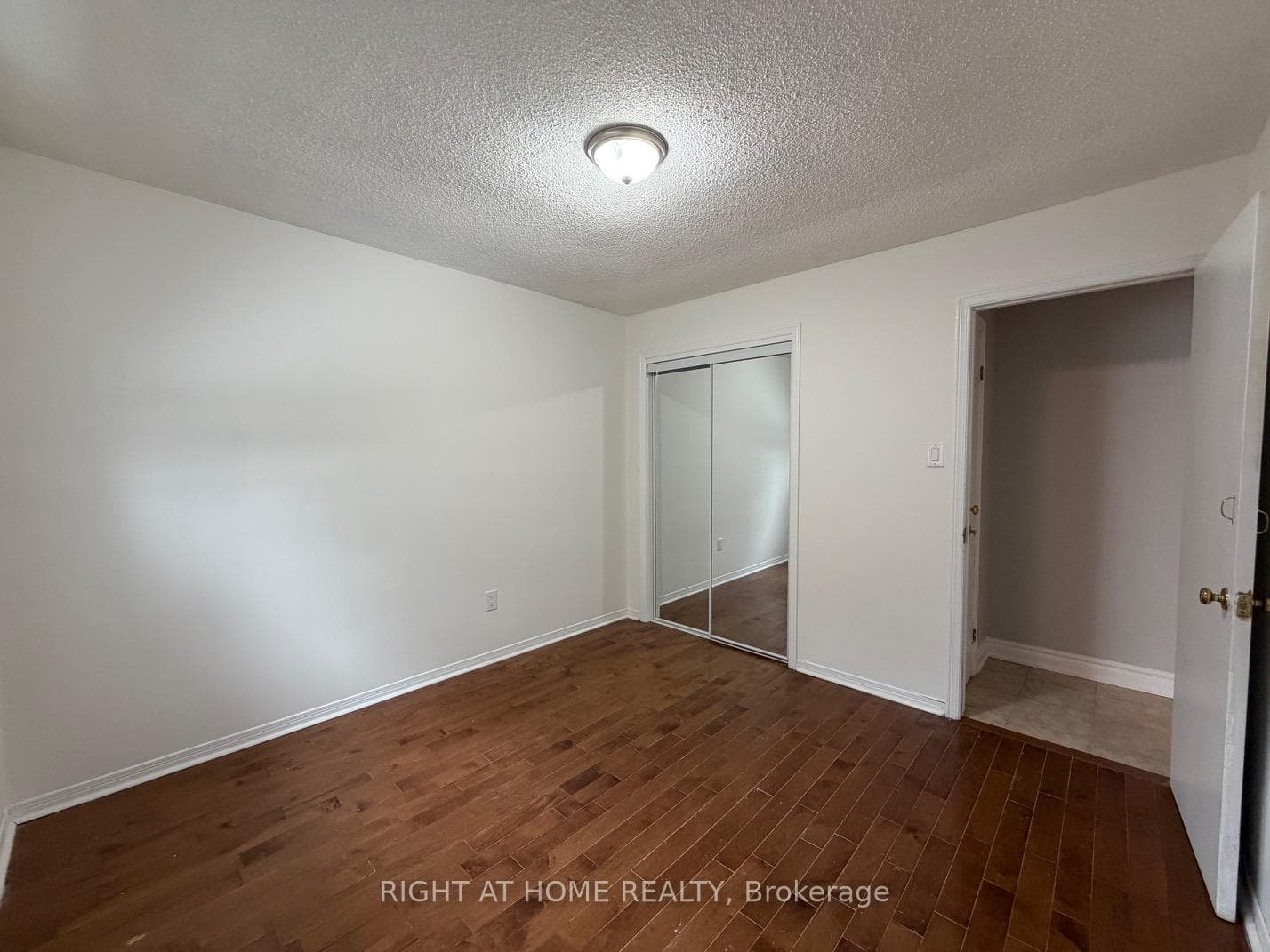 101 Romy Crescent photo 25
