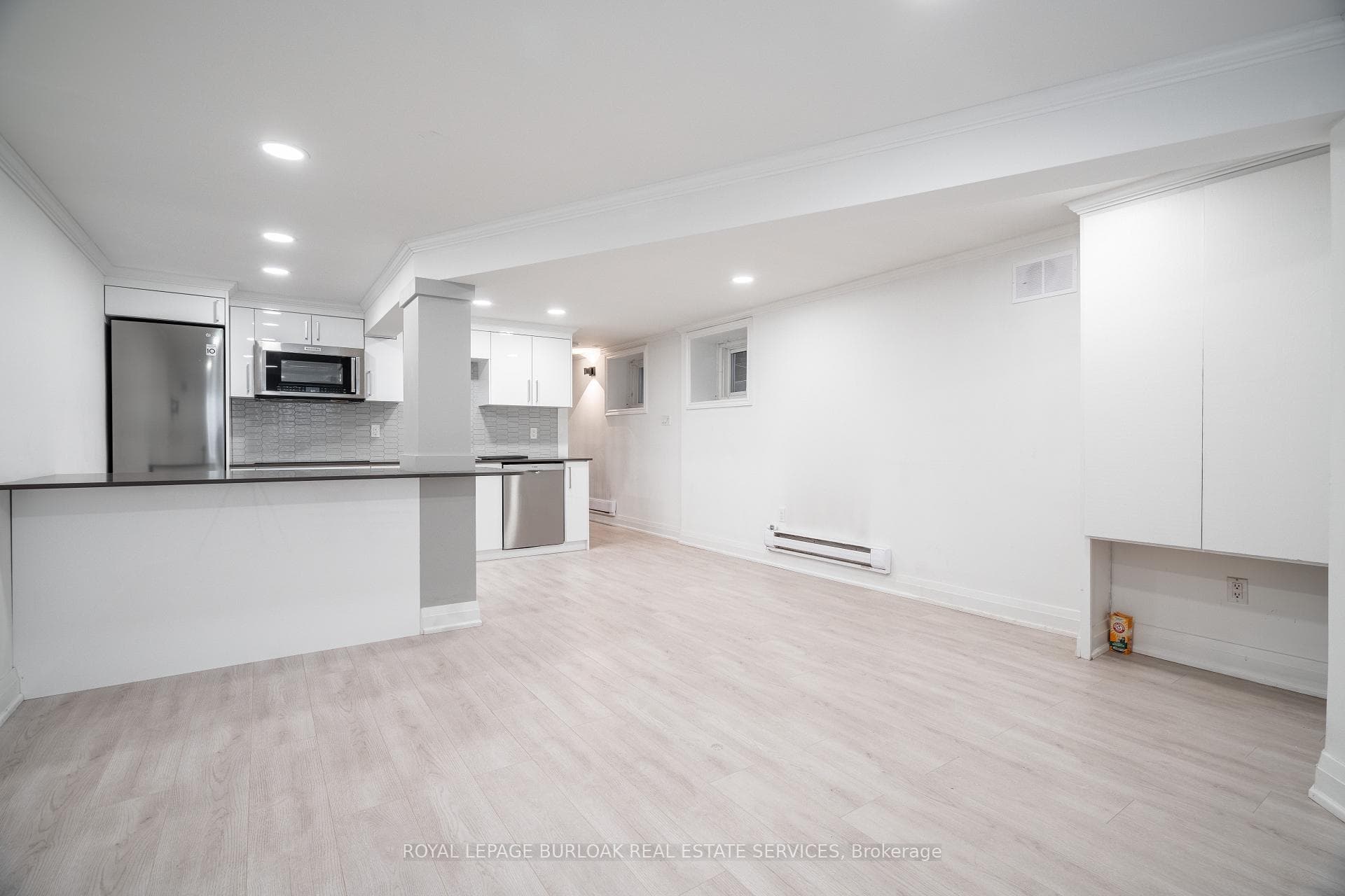 61 Sussex Avenue Unit LOWER photo 13