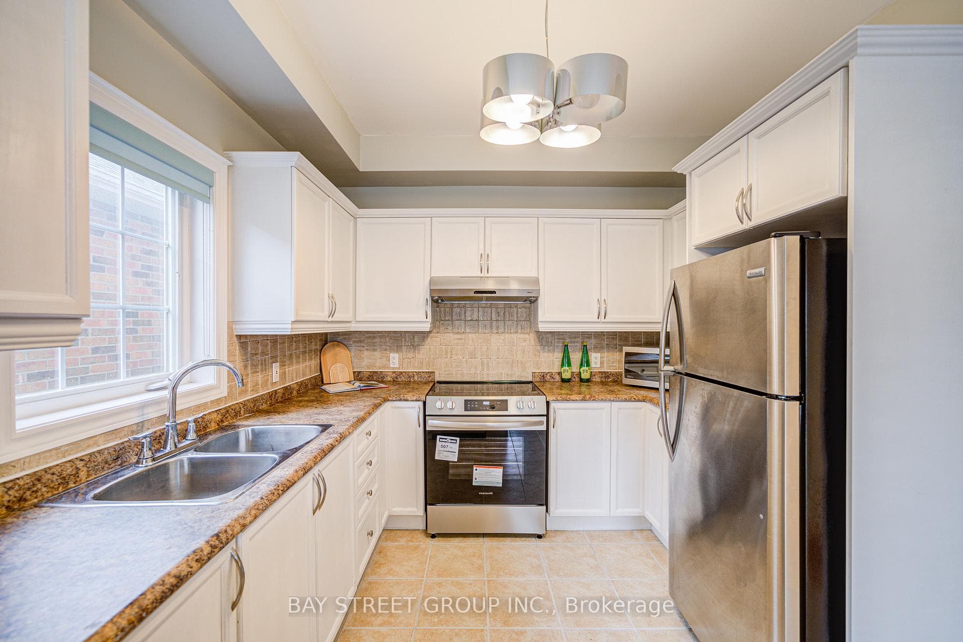 1085 Harrogate Drive Unit 54 photo 17