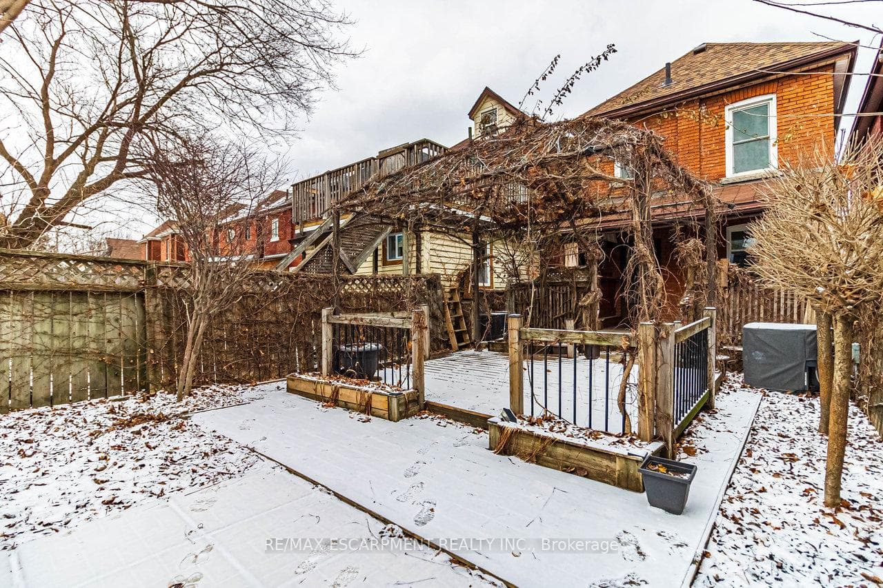 24 Fife Street photo 34