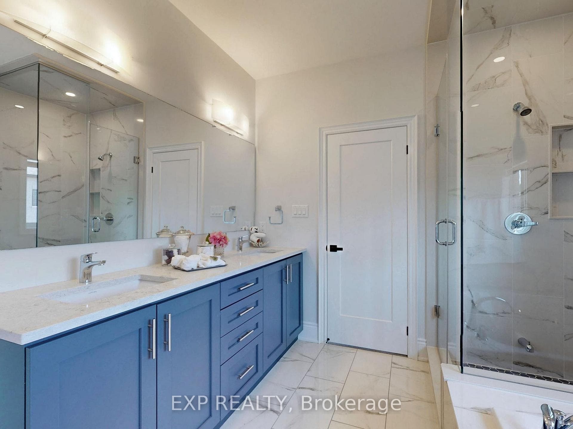 30 Duxbury Road photo 26