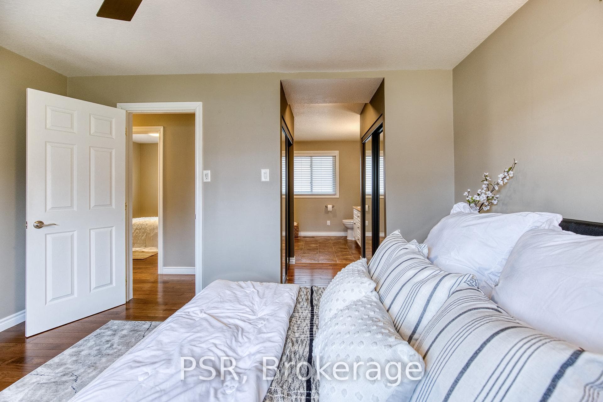 24 Burbank Road photo 25