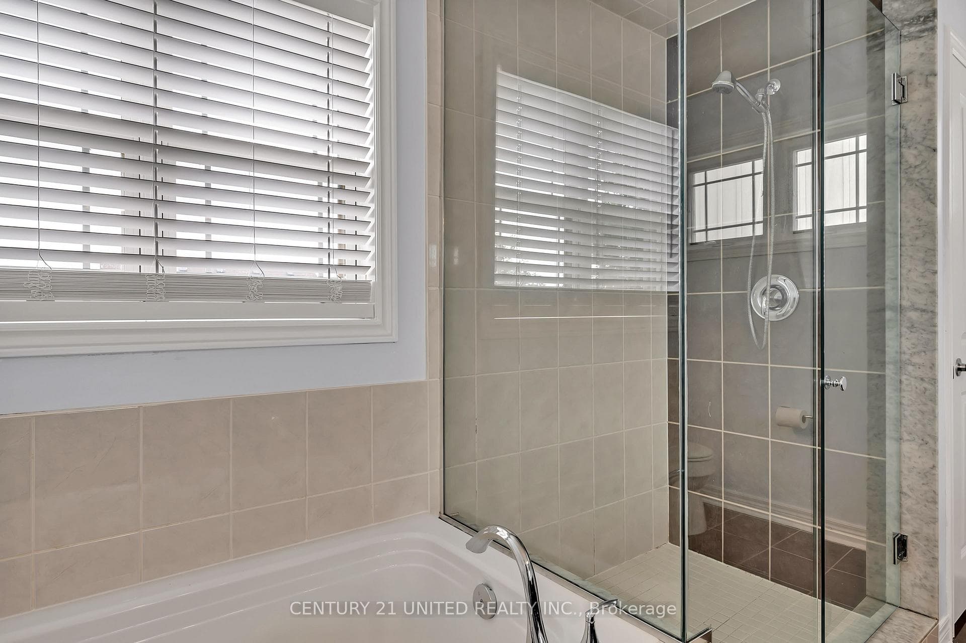 194 Bowen Drive photo 25