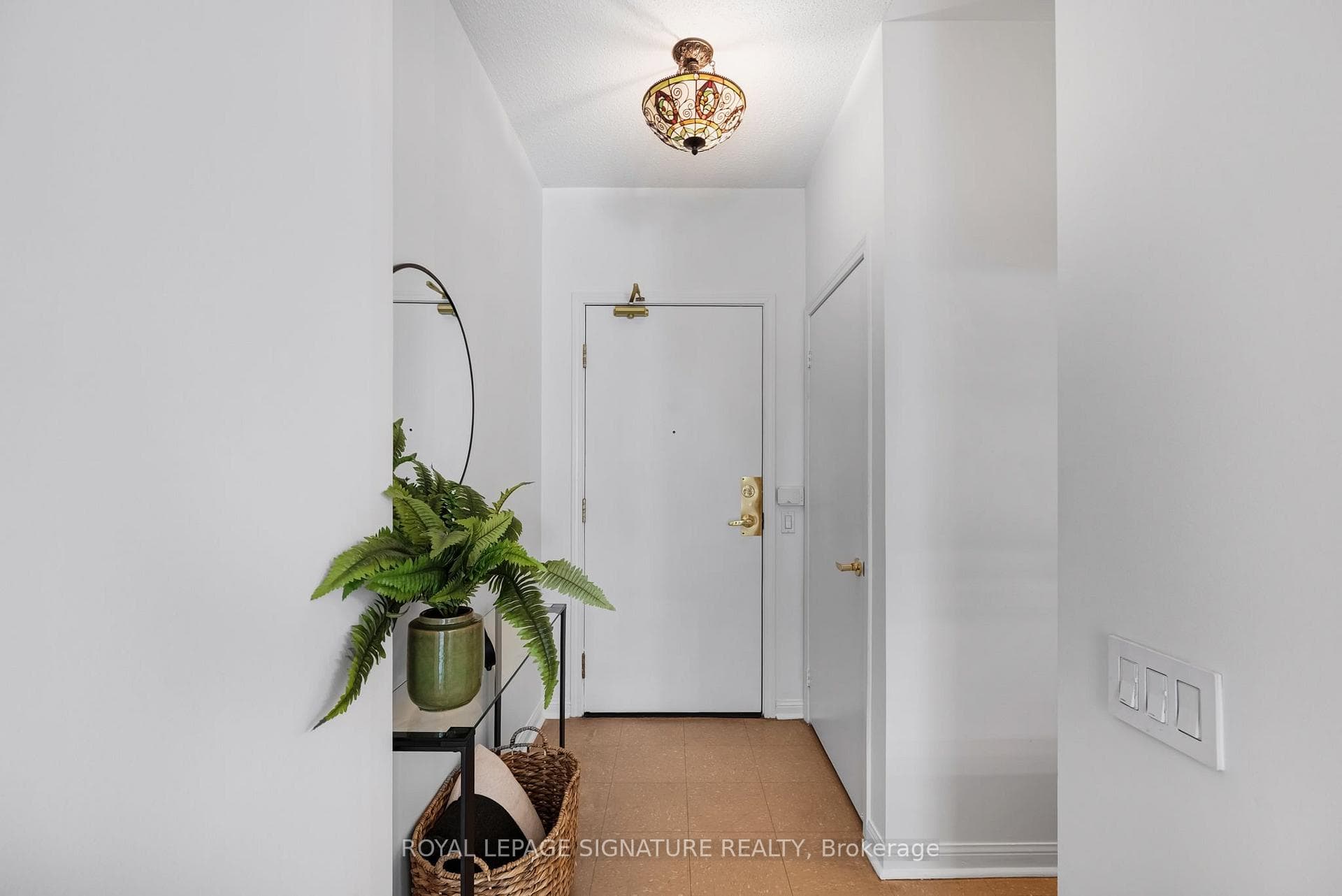 650 Lawrence Avenue Unit 106 photo 2