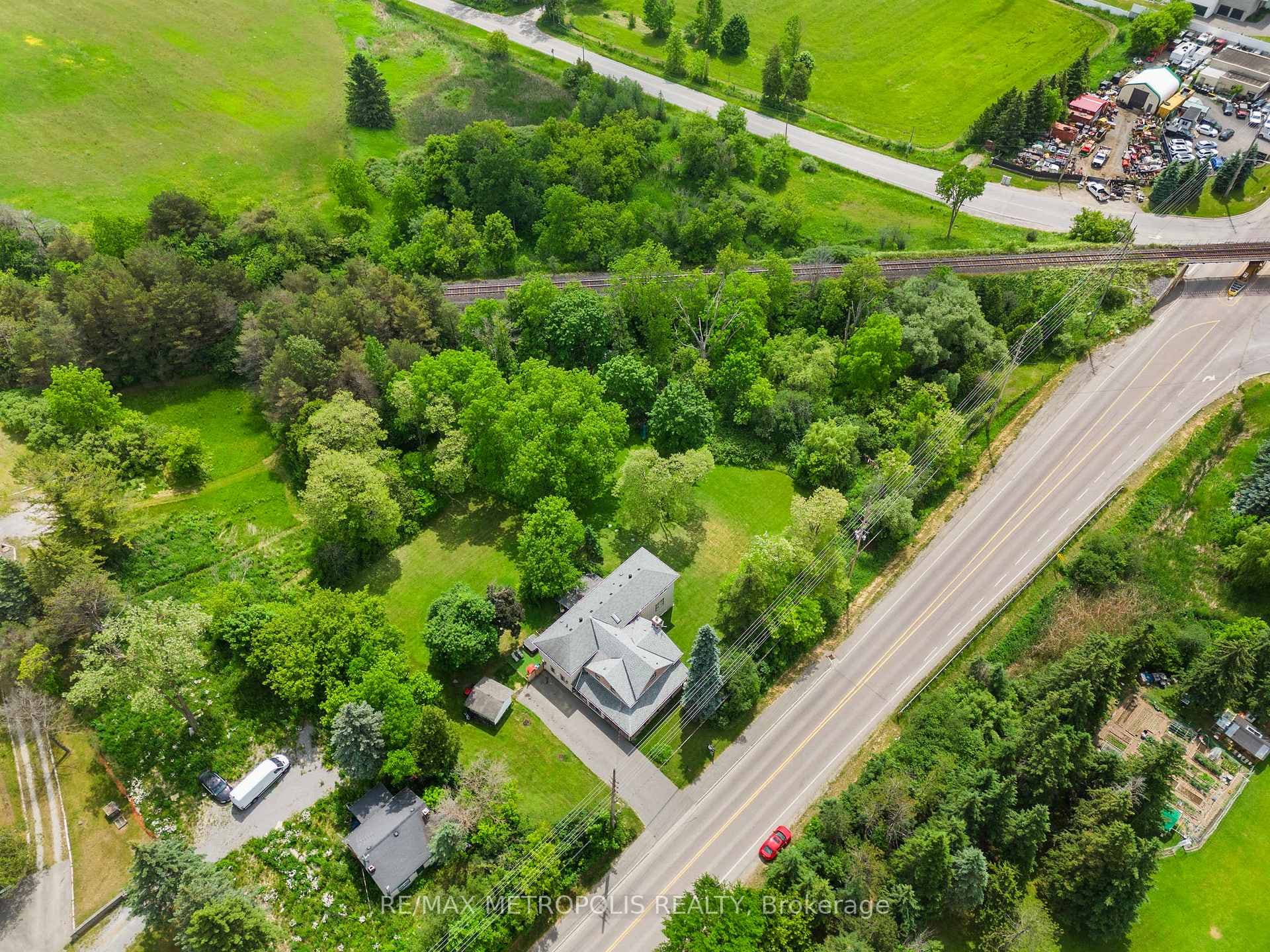 14537 Woodbine Avenue photo 49