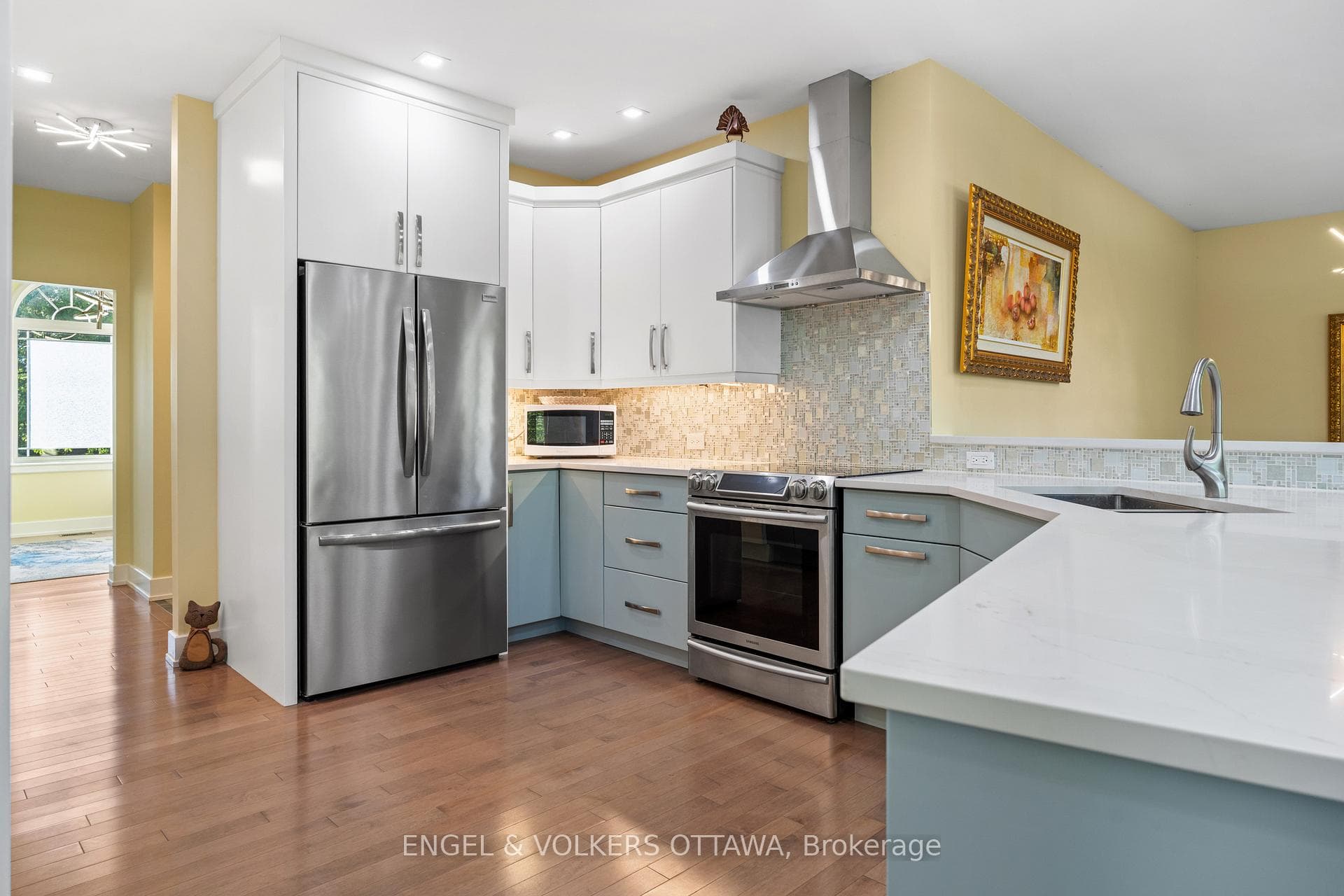 1562 Lakeshore Drive photo 14