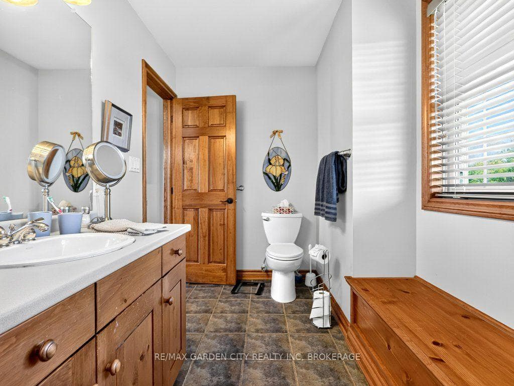 3297 Tallman Drive photo 41