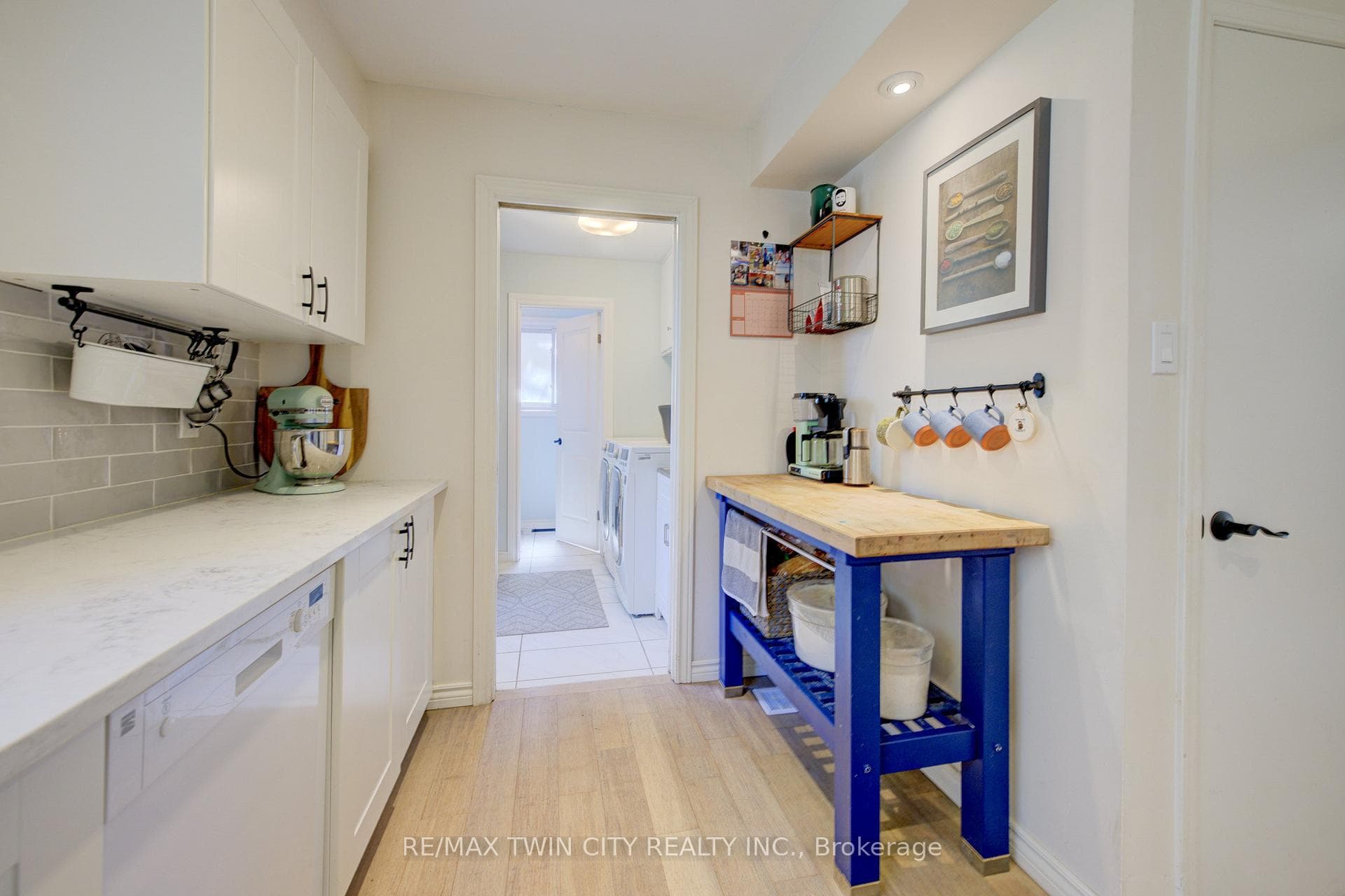 282 Braemore Avenue photo 14