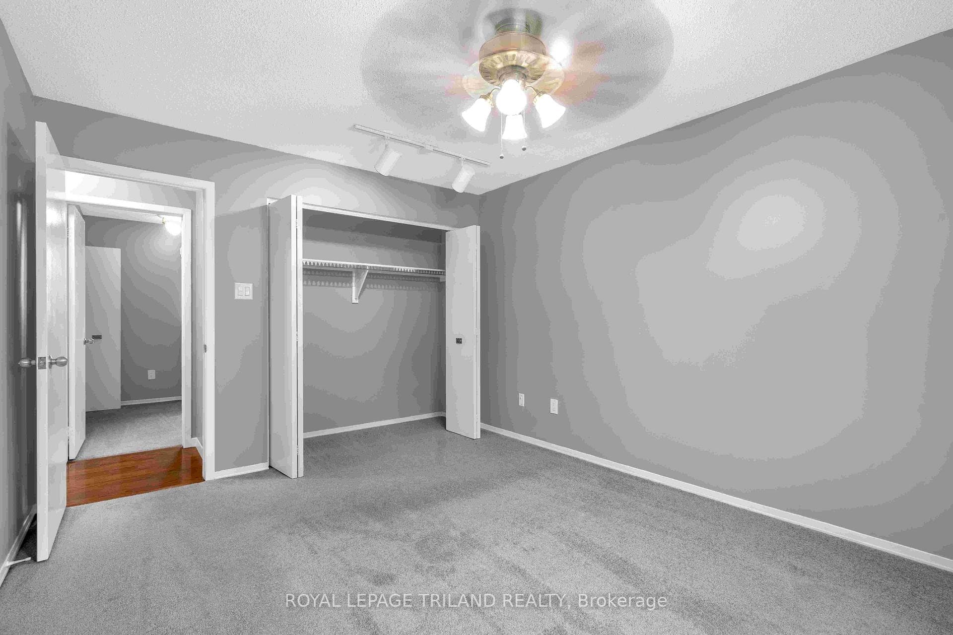 122 Acorn Crescent photo 19