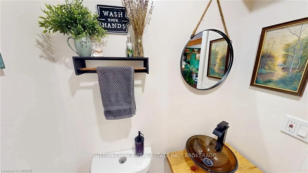 1082 HART Road photo 14