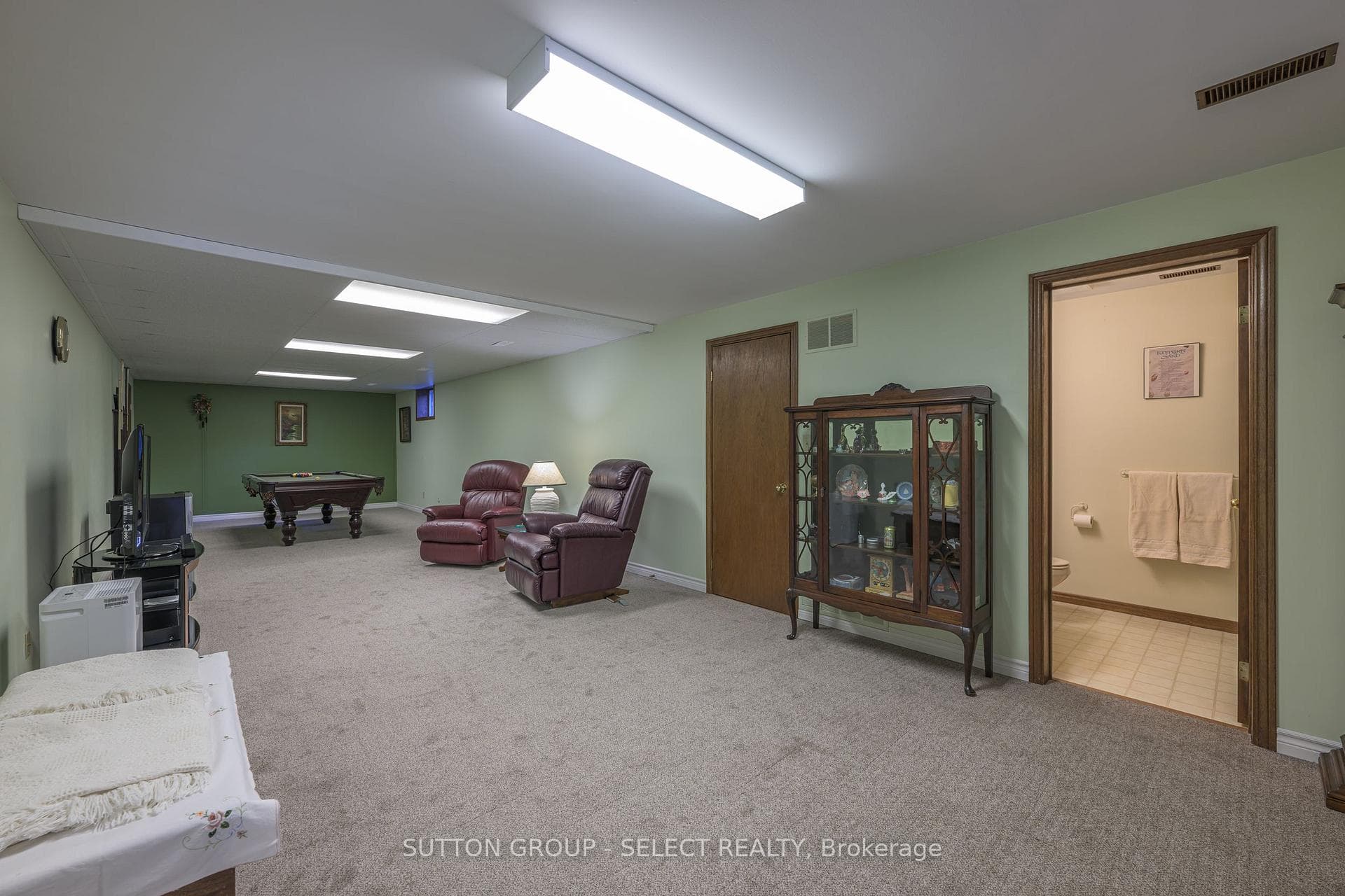10364 PINETREE Drive photo 29