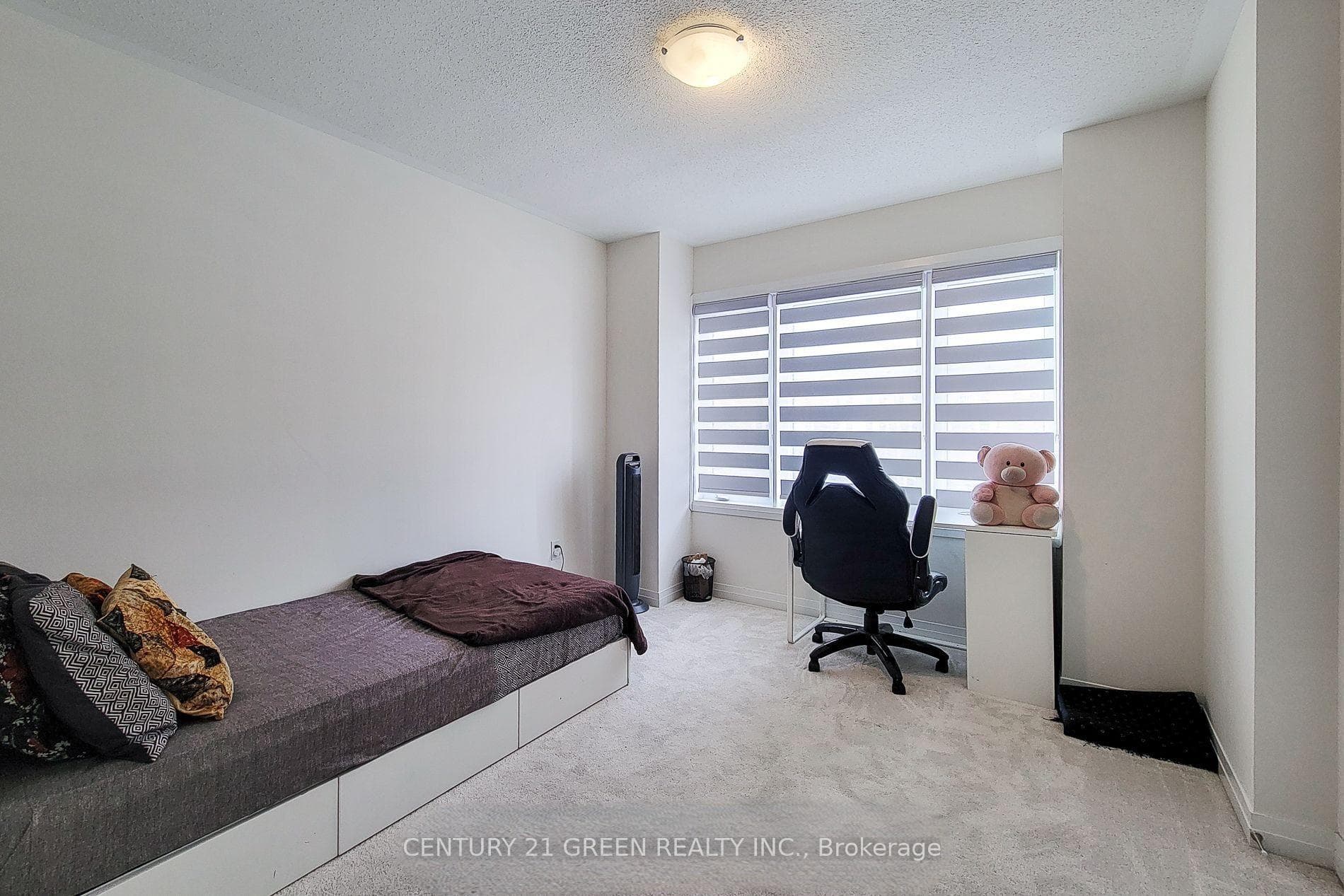 175 Spitfire Drive photo 30