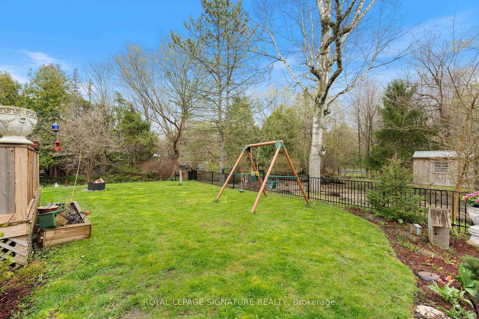 425 Norfolk Street photo 34