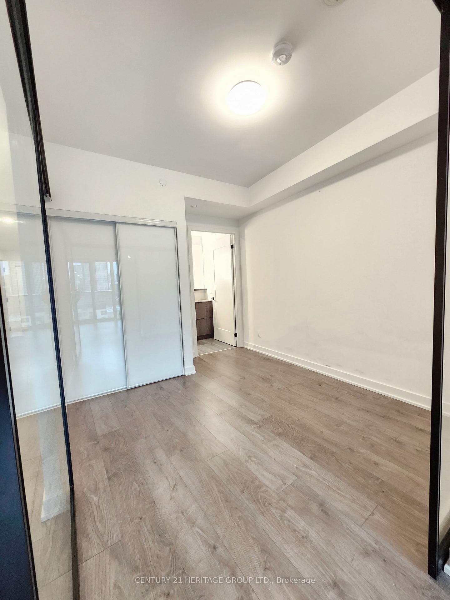5 Defries Street Unit 619 photo 15