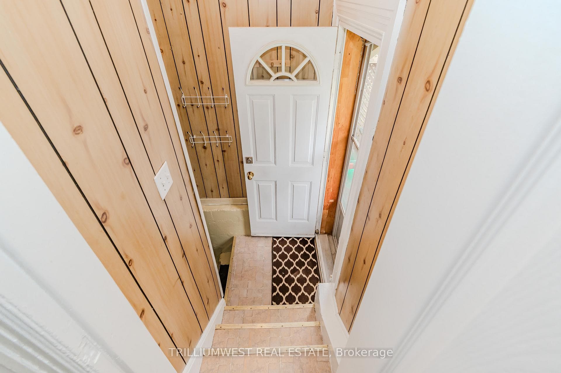 223 Grey Street photo 19
