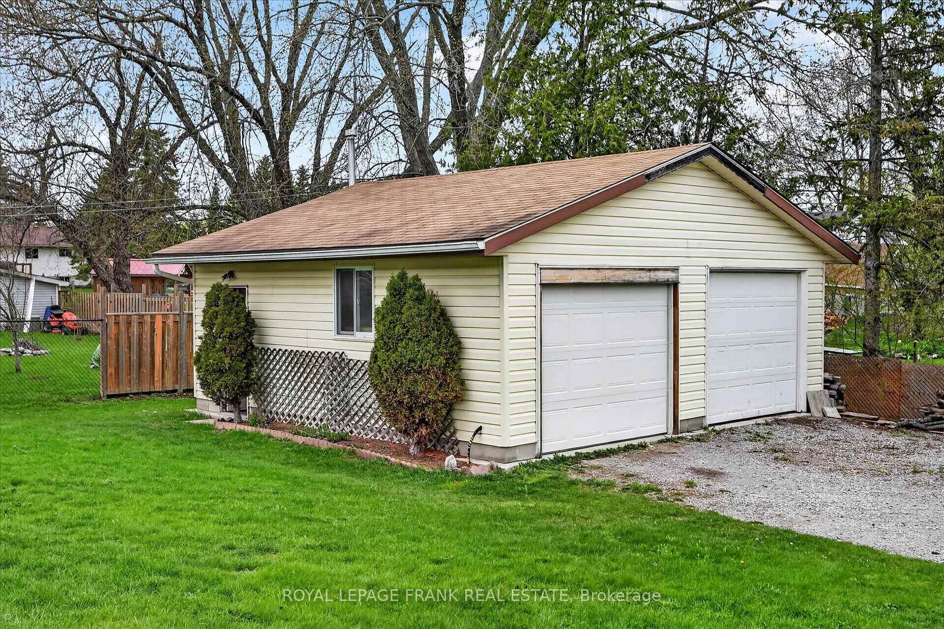 795 Maple Drive photo 37