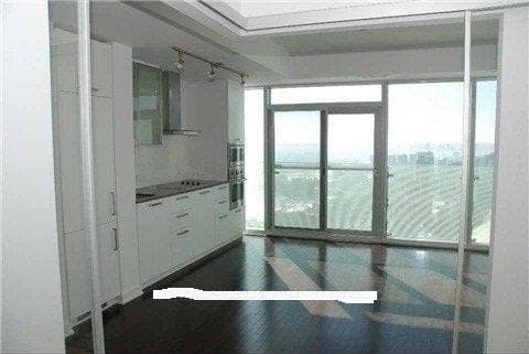 14 York Street Unit 5505 photo 9