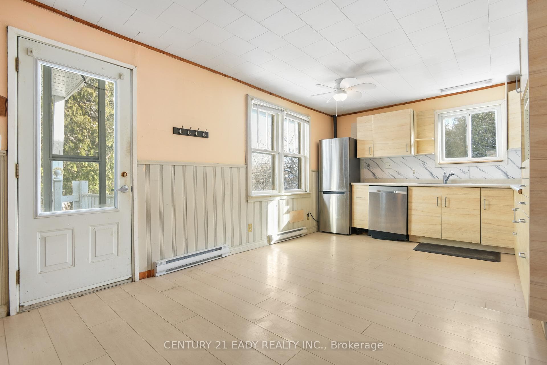 949 Whelan Road photo 13