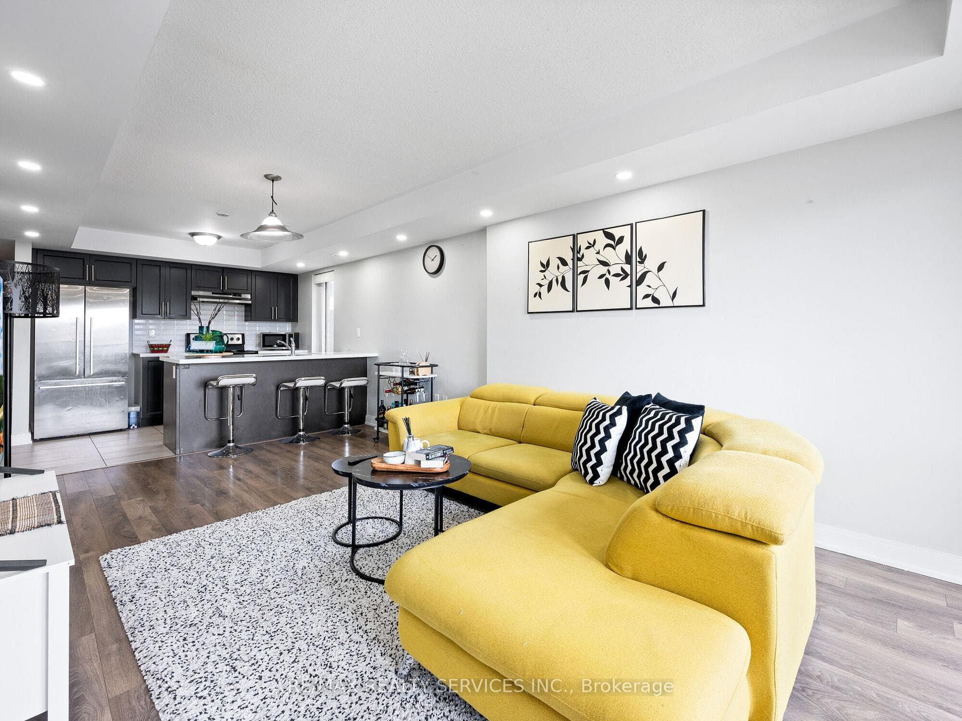 100 Dufay Road Unit 42 photo 9