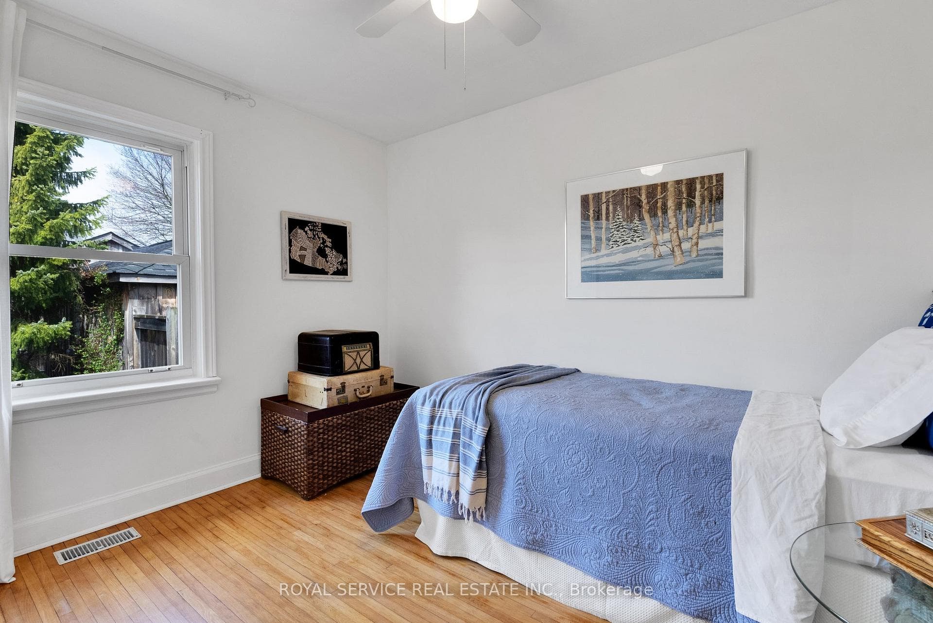 2nd Bedroom