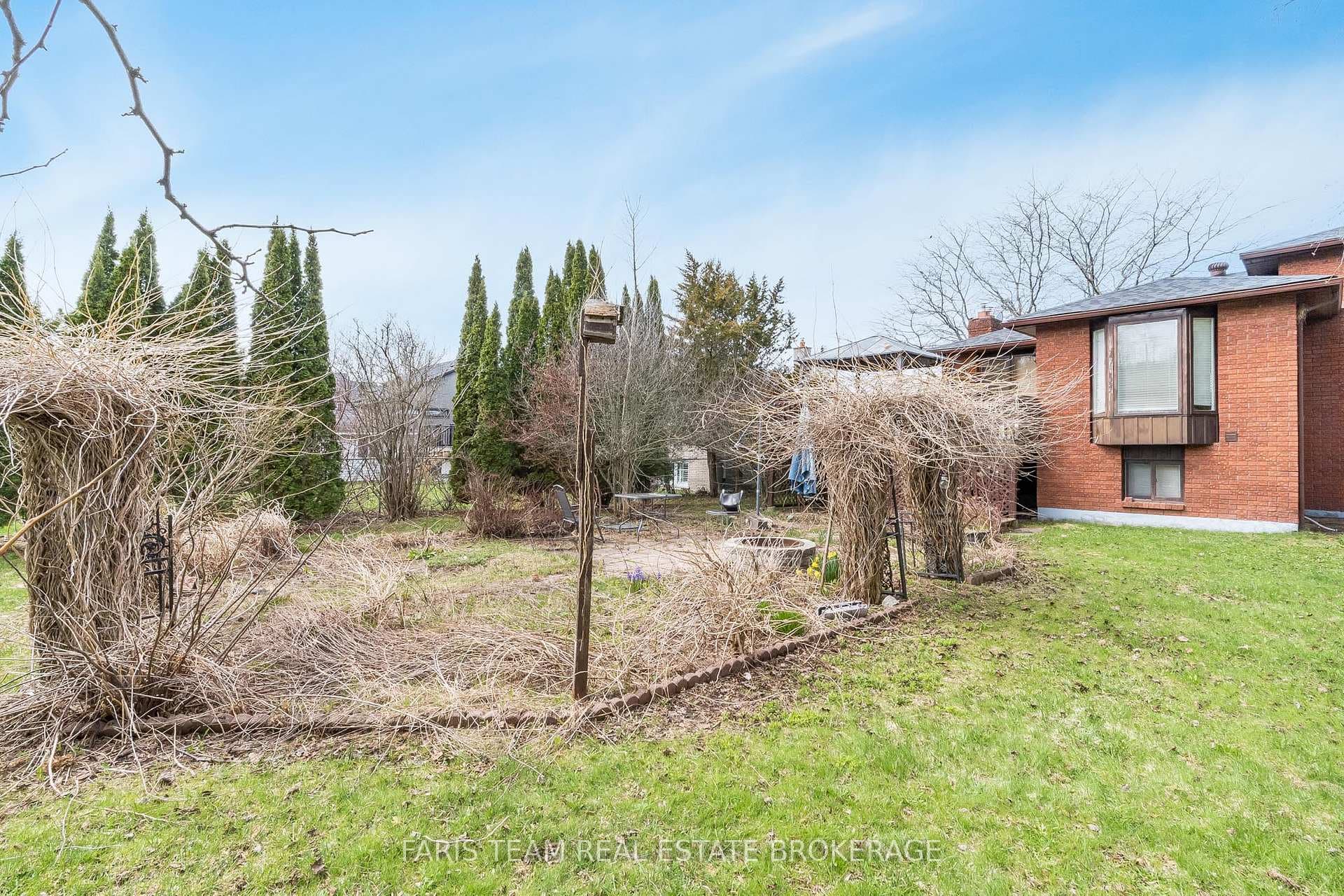 51 Beck Boulevard photo 32