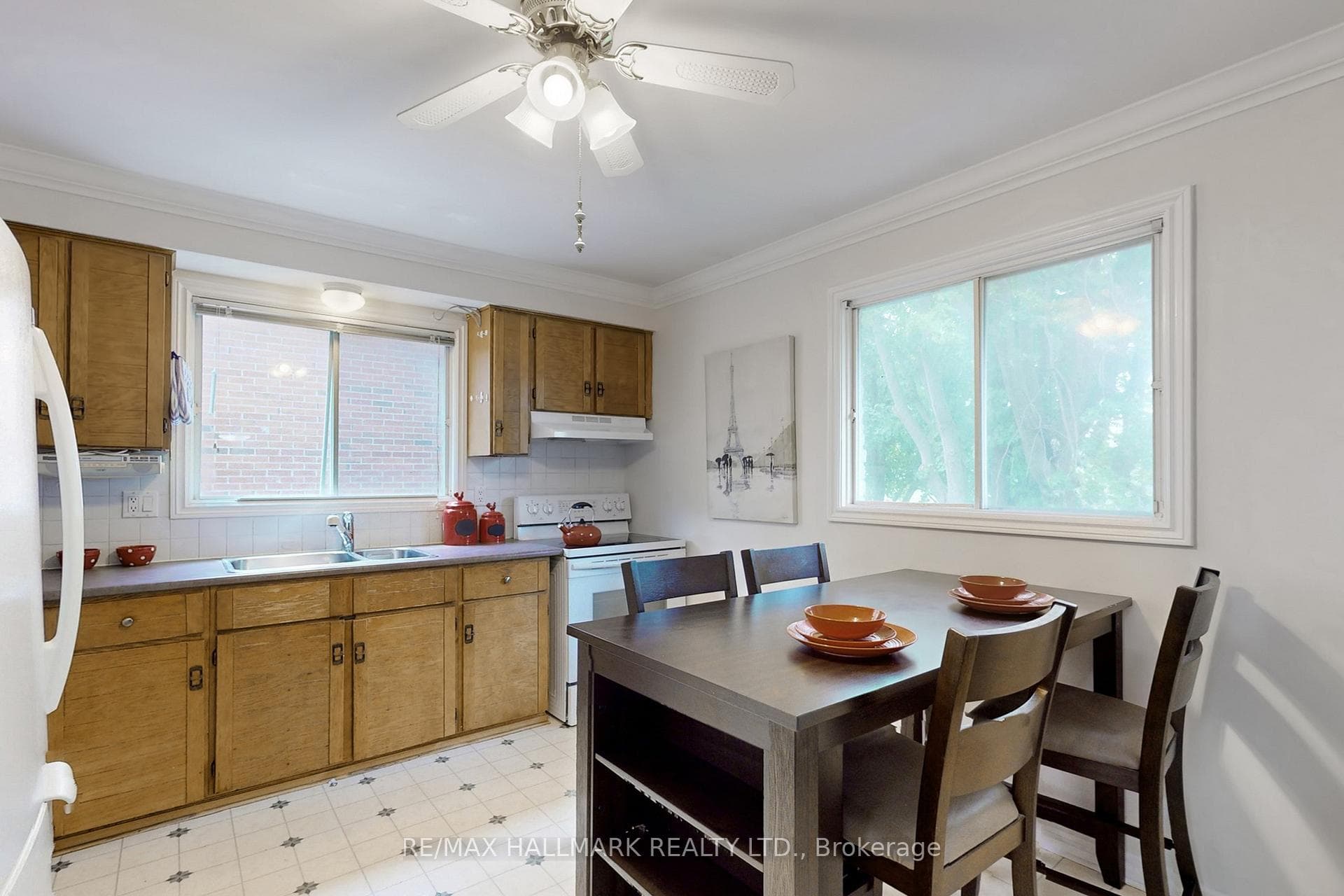68 Lowe Boulevard photo 5