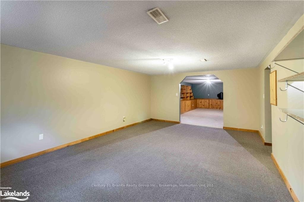 1027 BLAIRHAMPTON Road photo 36