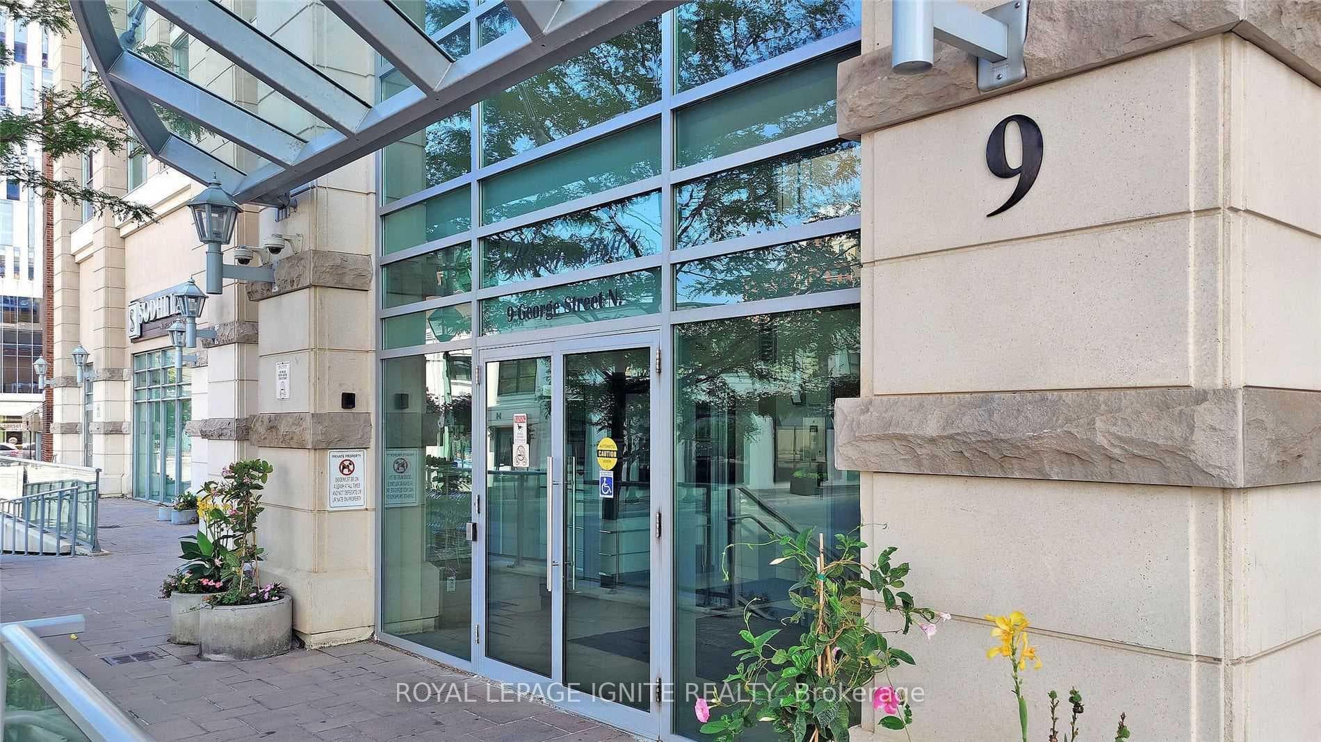9 George Street Unit 1802 photo 3