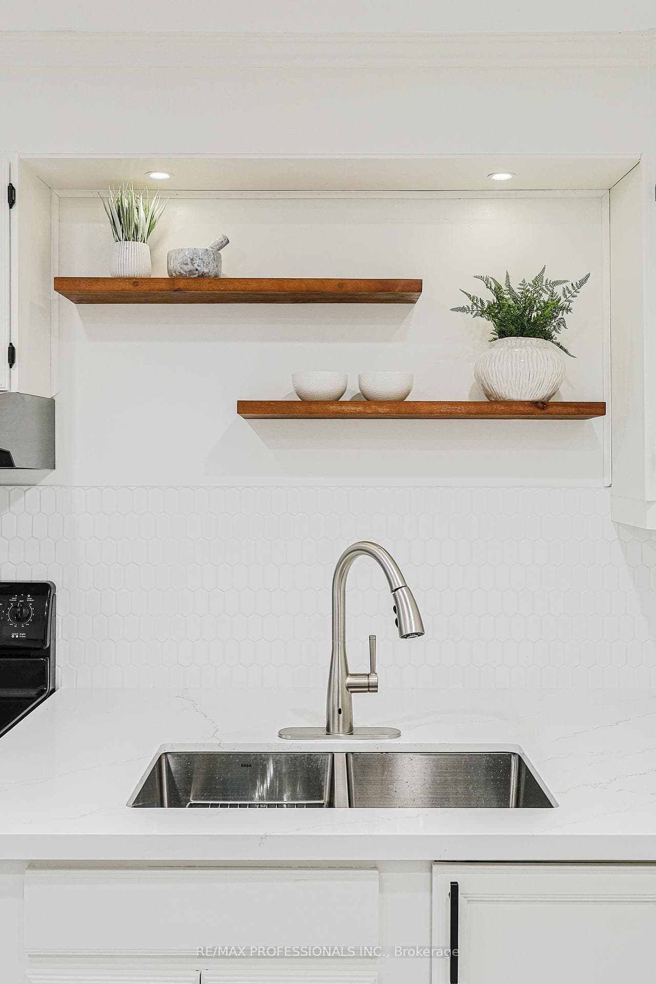 19 Sealcove Drive photo 17