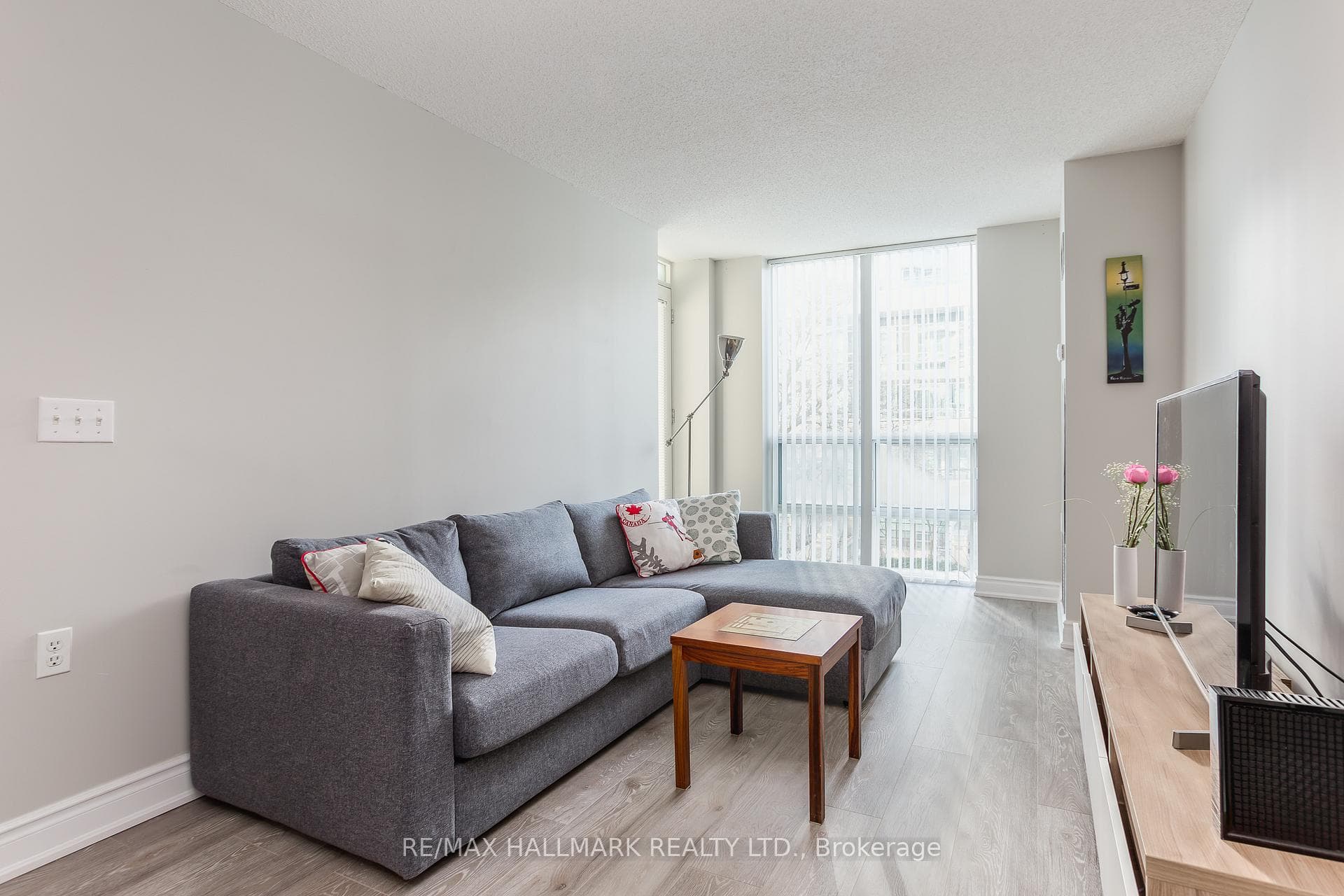 28 Olive Avenue Unit 208 photo 7
