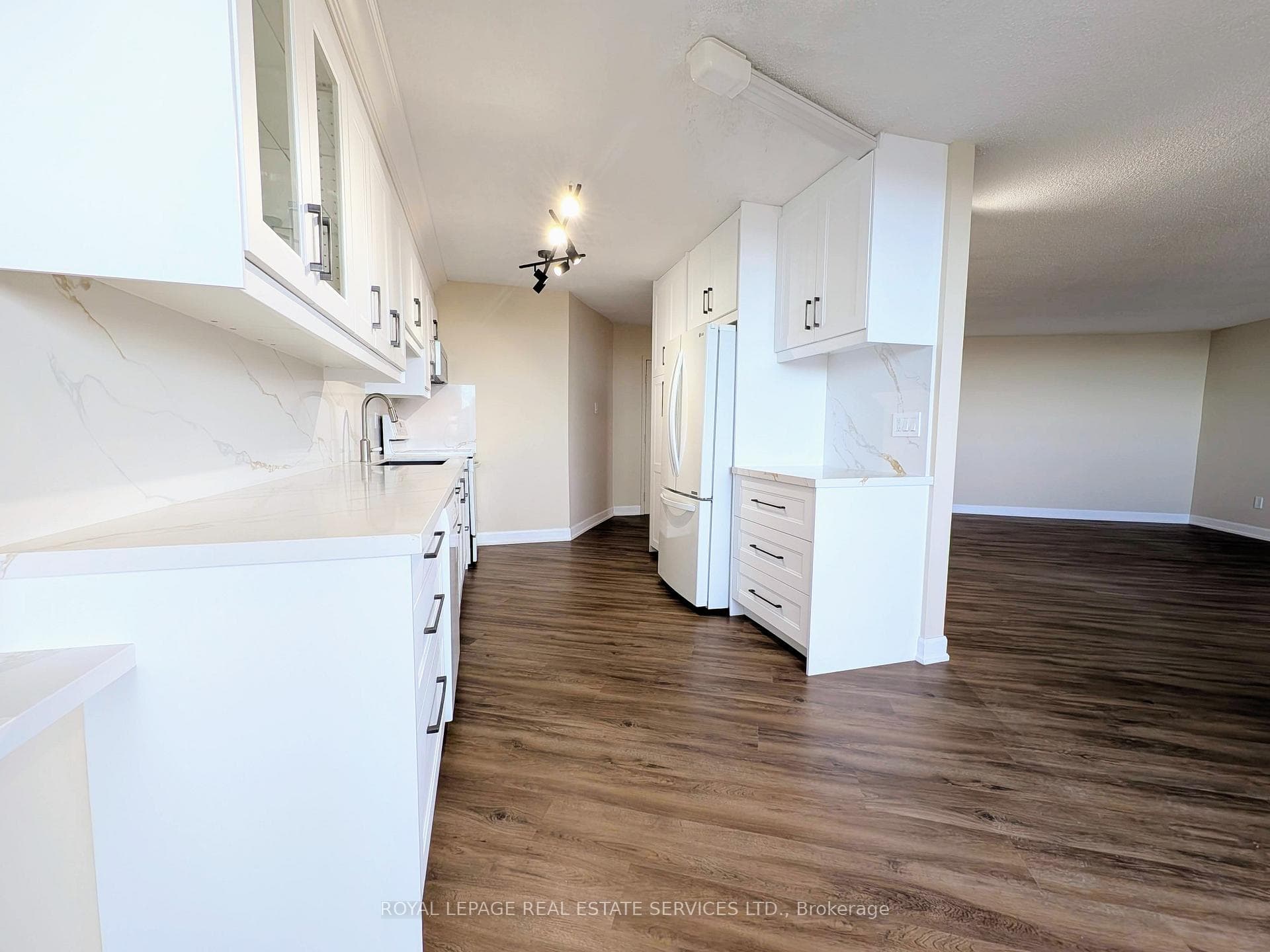 335 Mill Road Unit 1202 photo 12