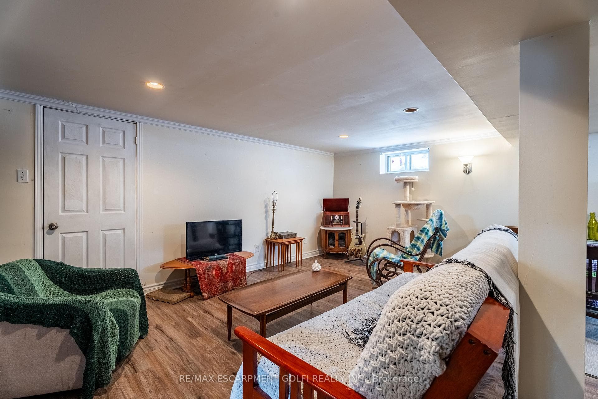 69 Vansitmart Avenue photo 22