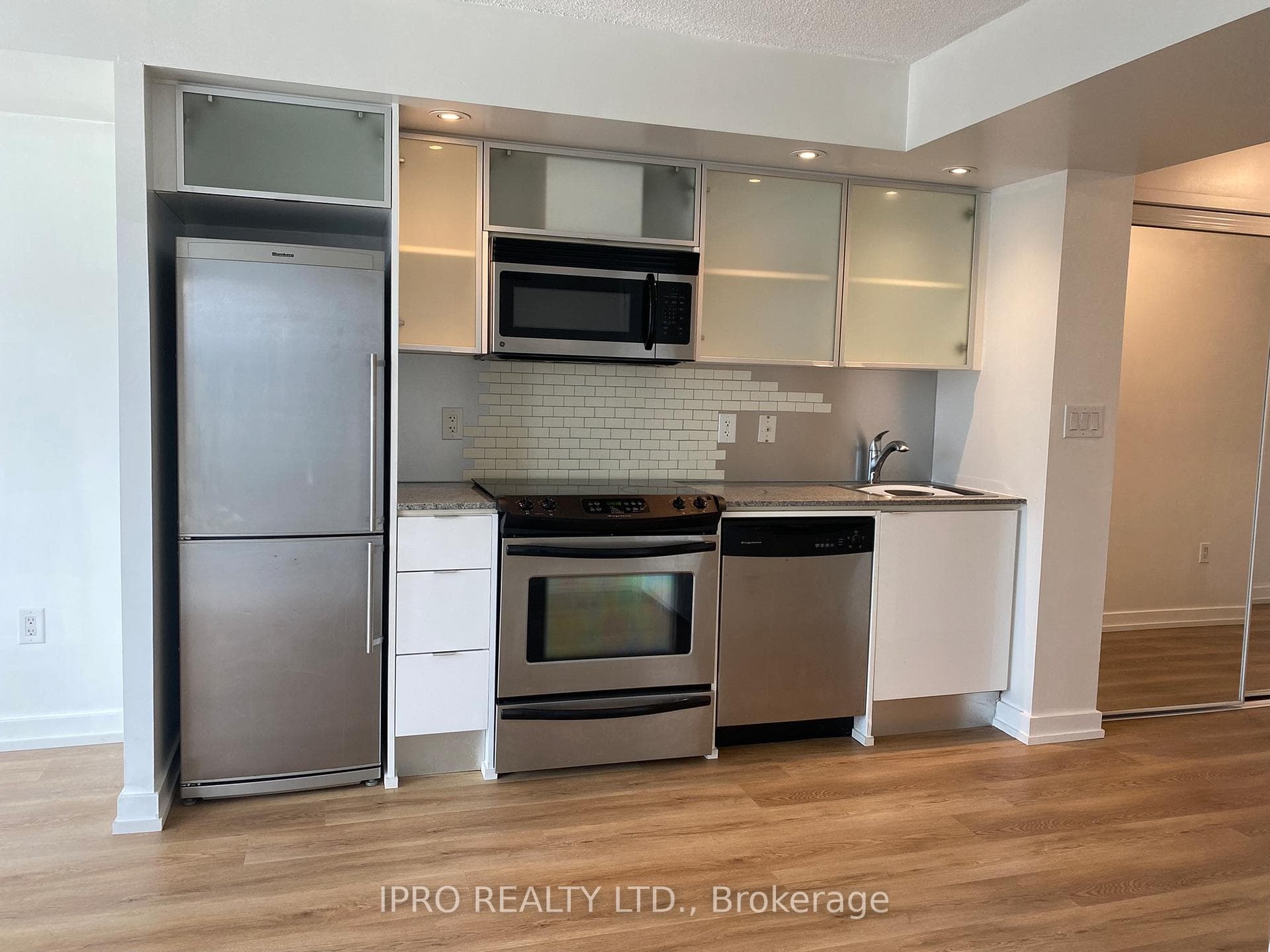 25 Telegram Mews Unit 1501 photo 18