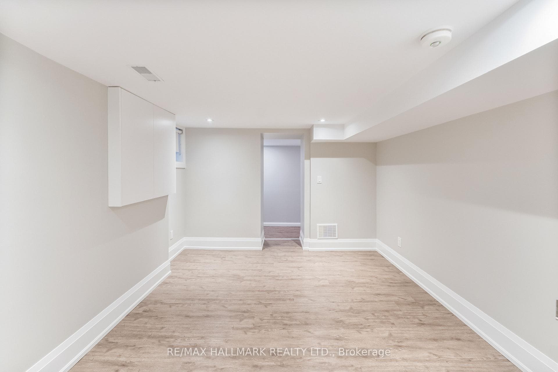 226 Claremont Street photo 21