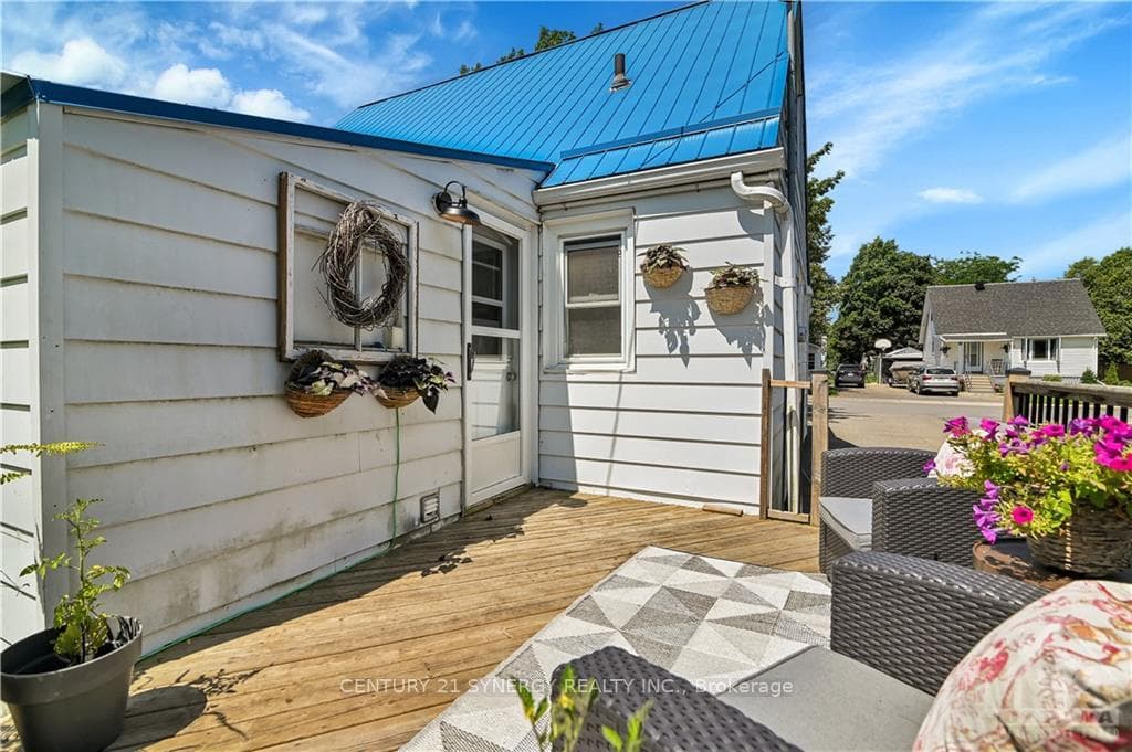 40 PINE Street photo 19