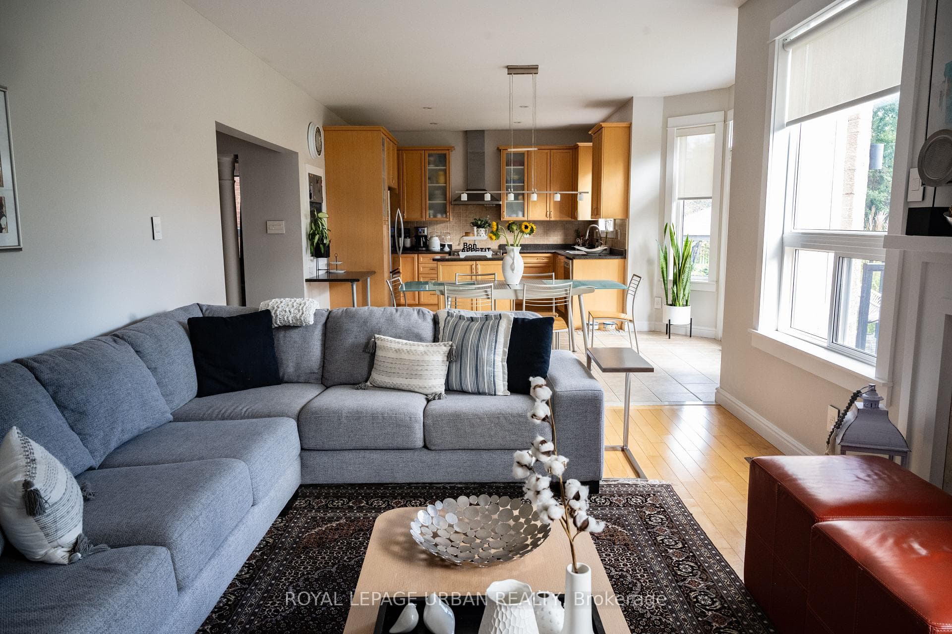 27 Lightheart Drive photo 8