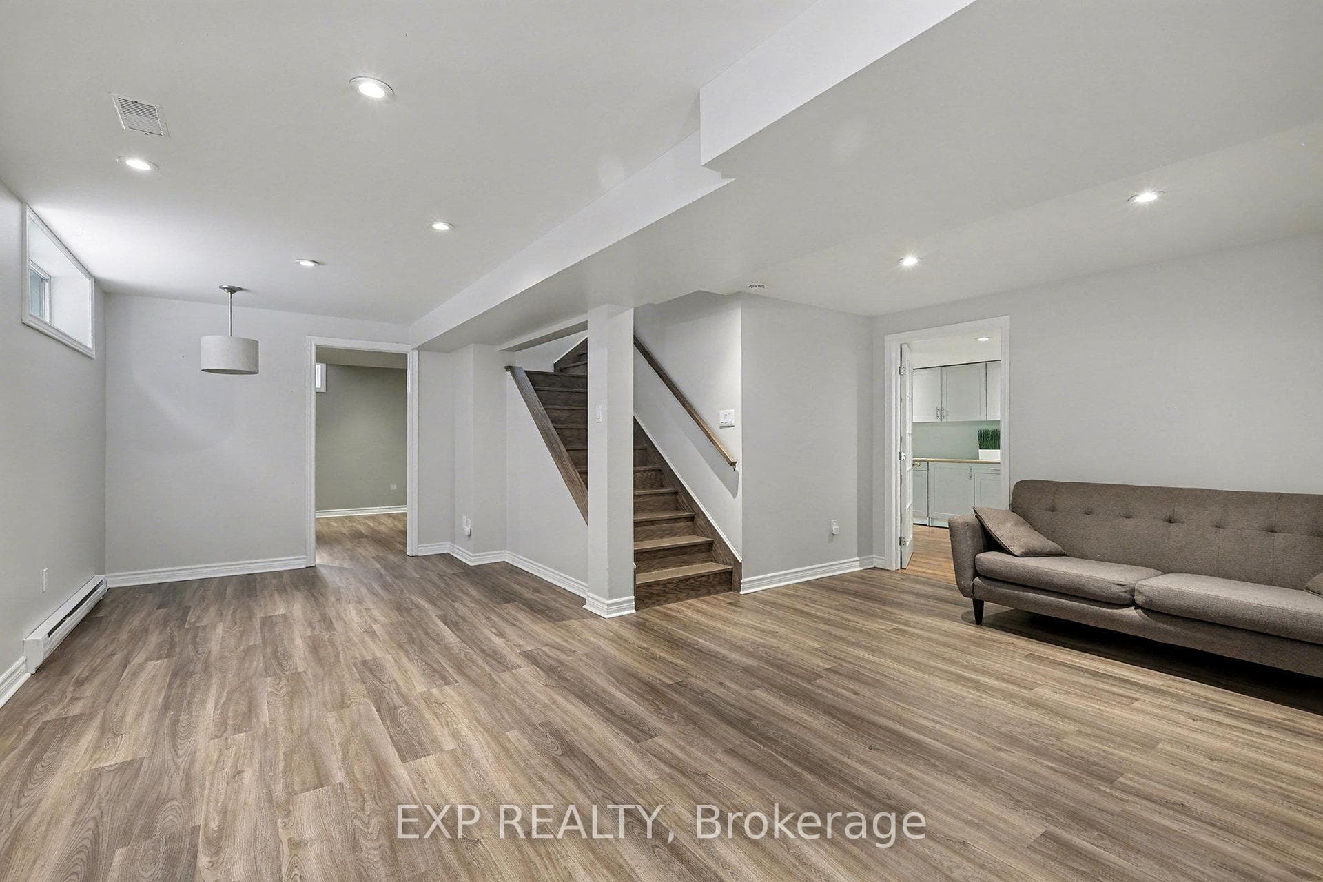 26 Thresher Avenue photo 18