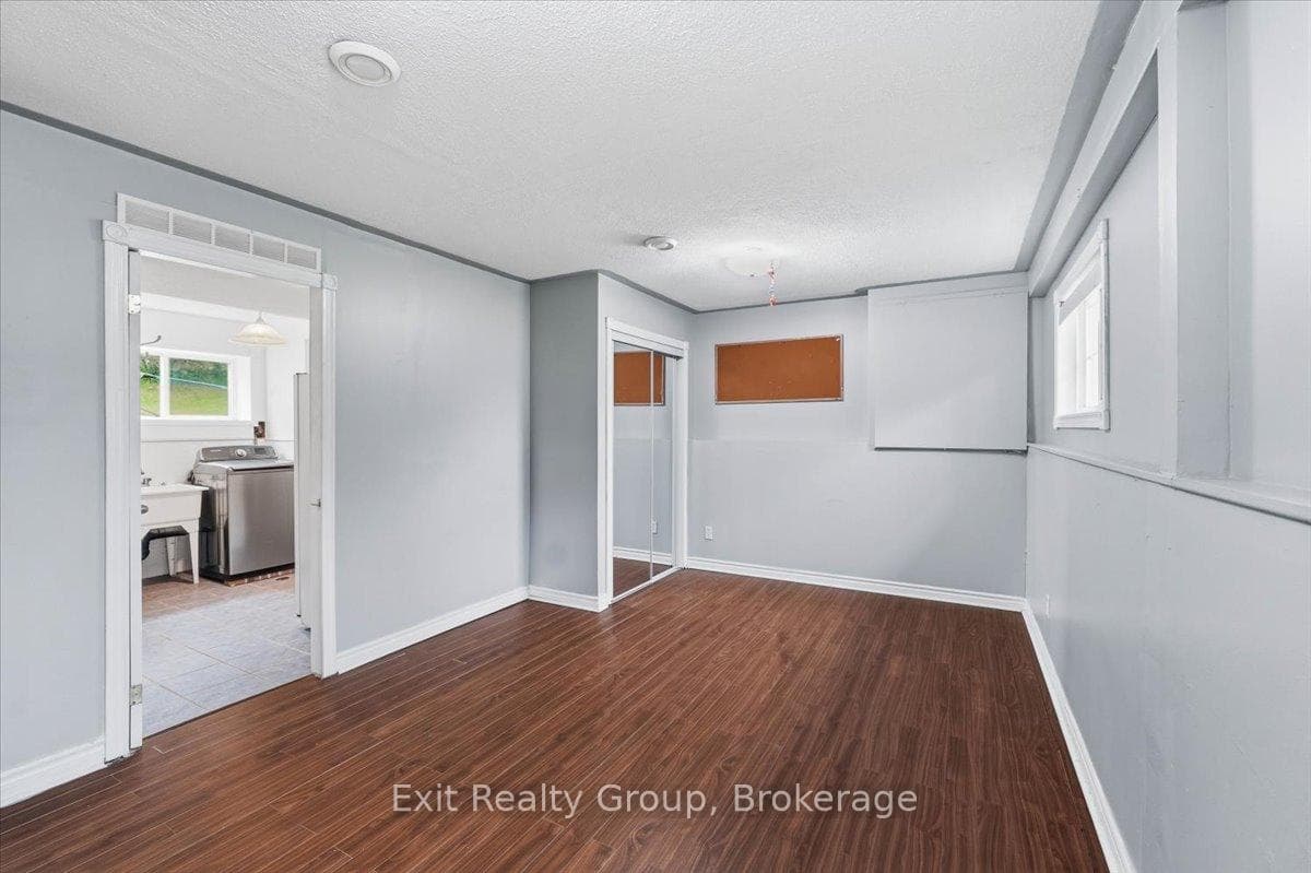 15448 Telephone Road photo 25
