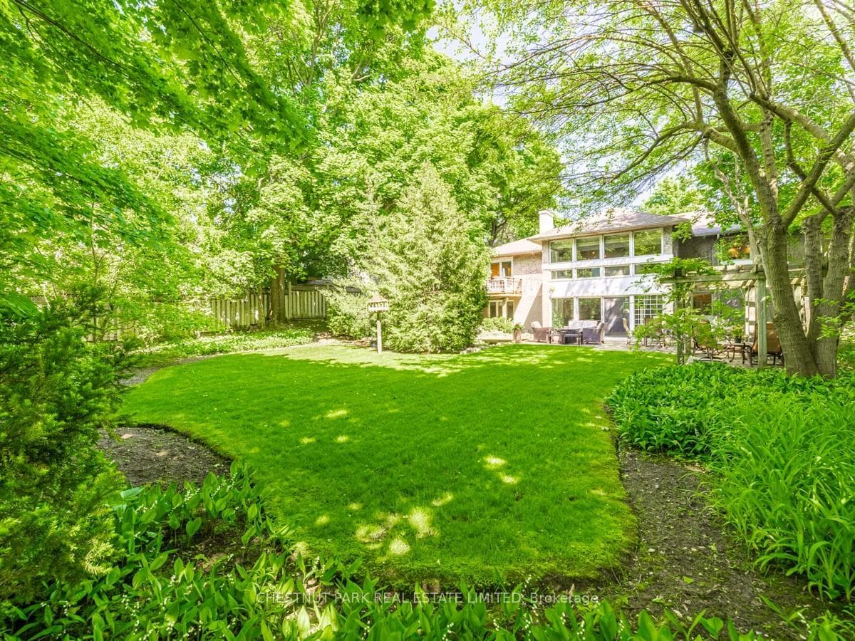 455 Blythwood Road photo 1
