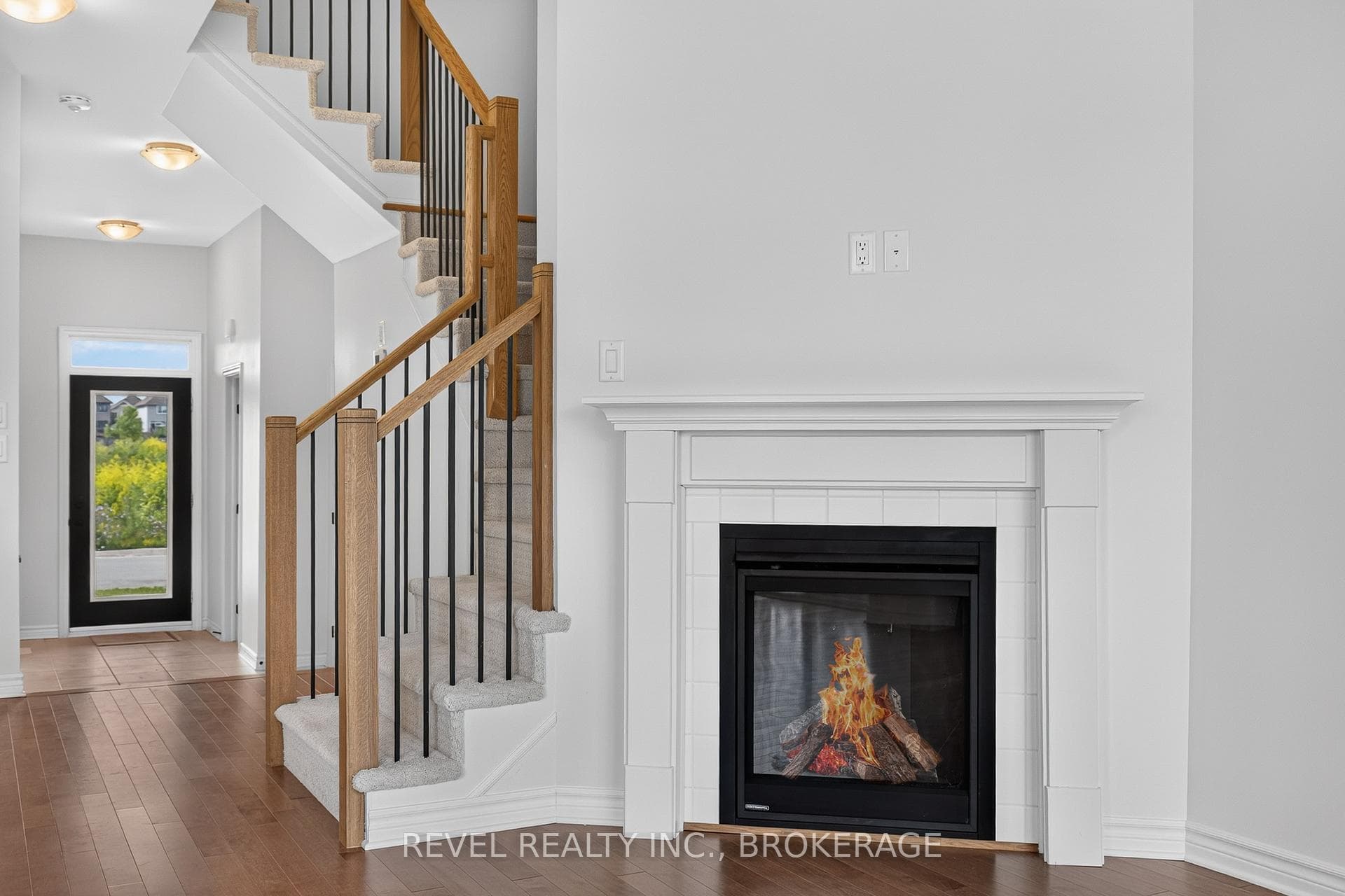 444 Buckthorn Drive photo 20