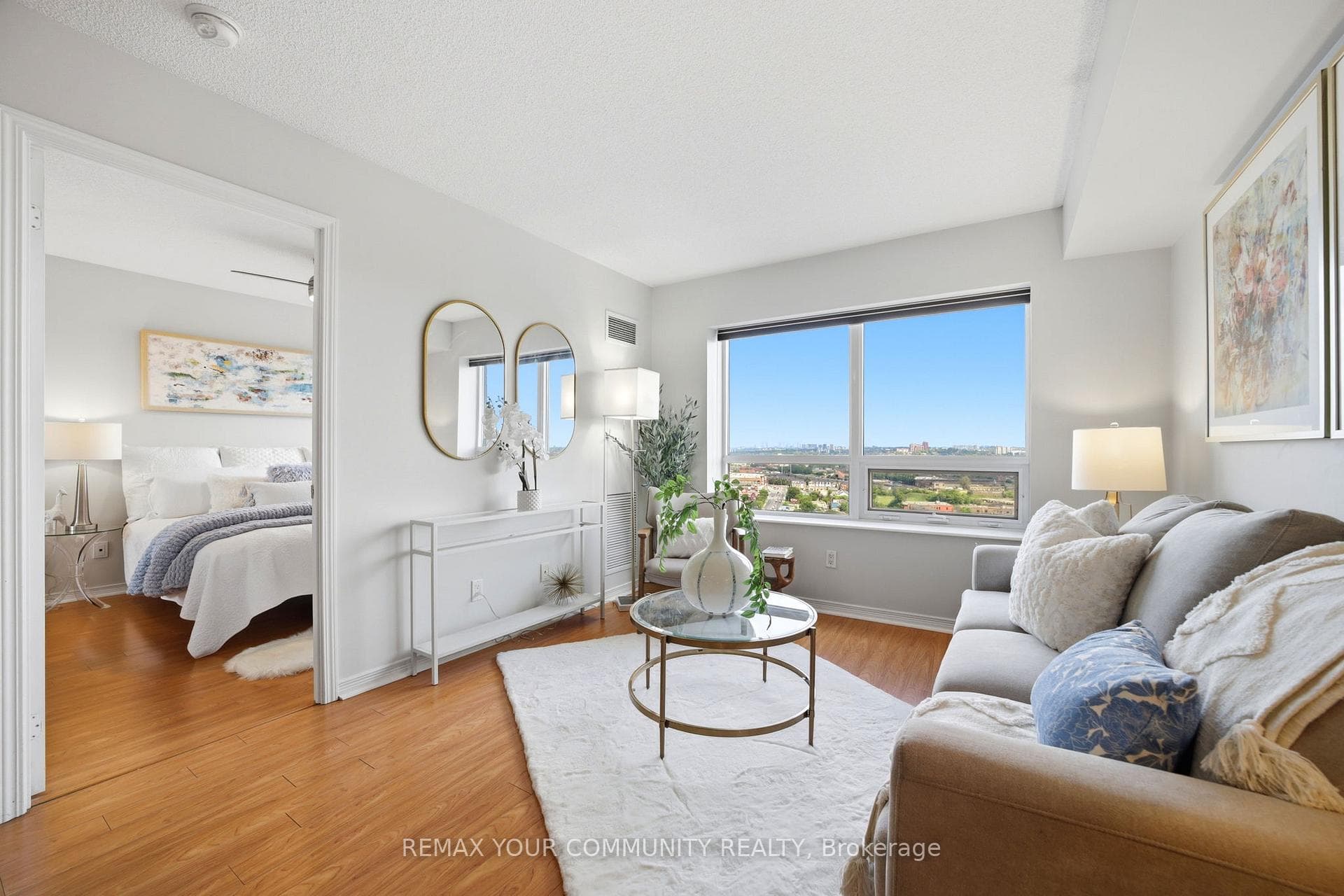 60 Heintzman Street Unit 2102 photo 6