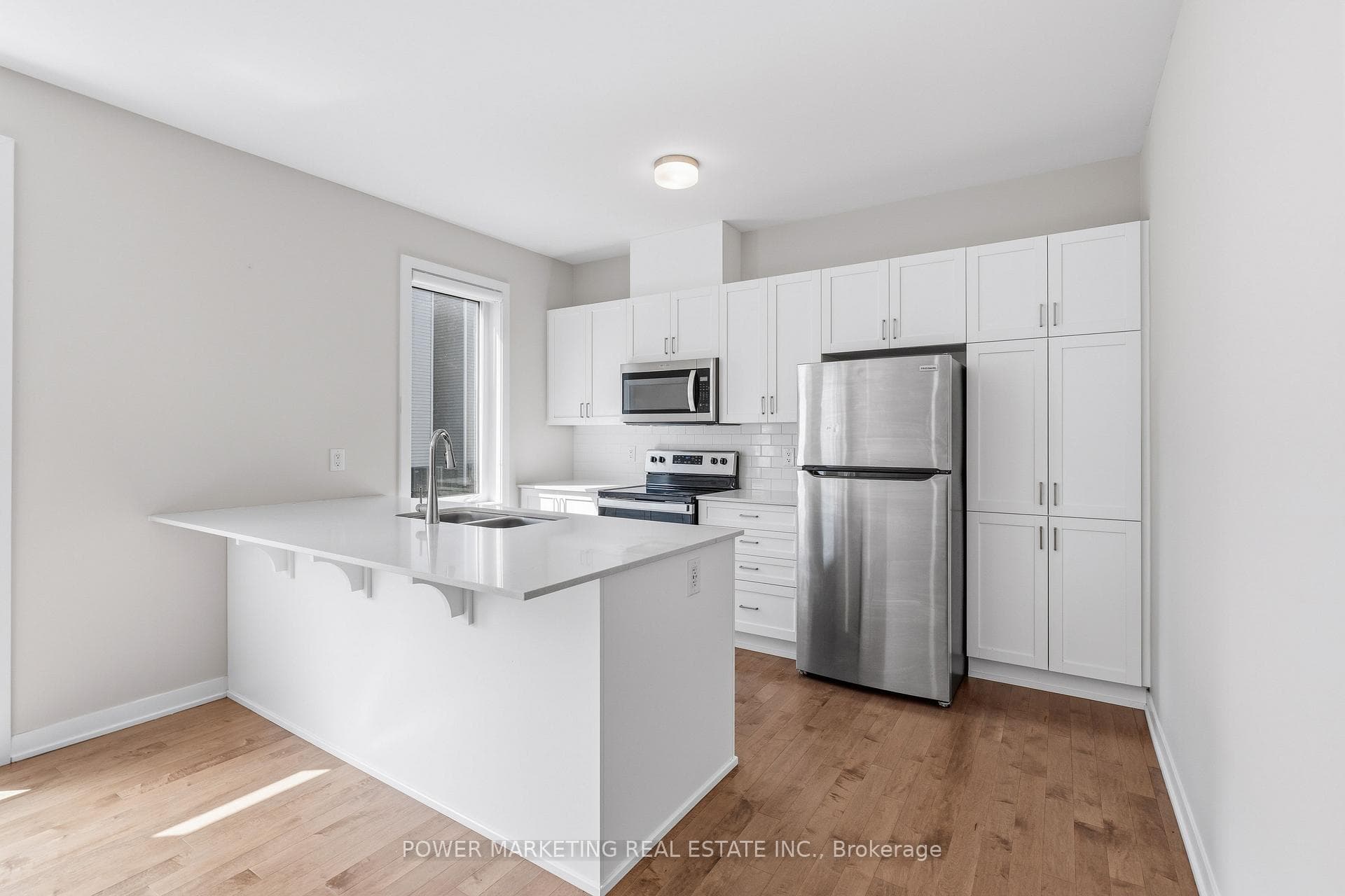448 Epoch Street photo 11