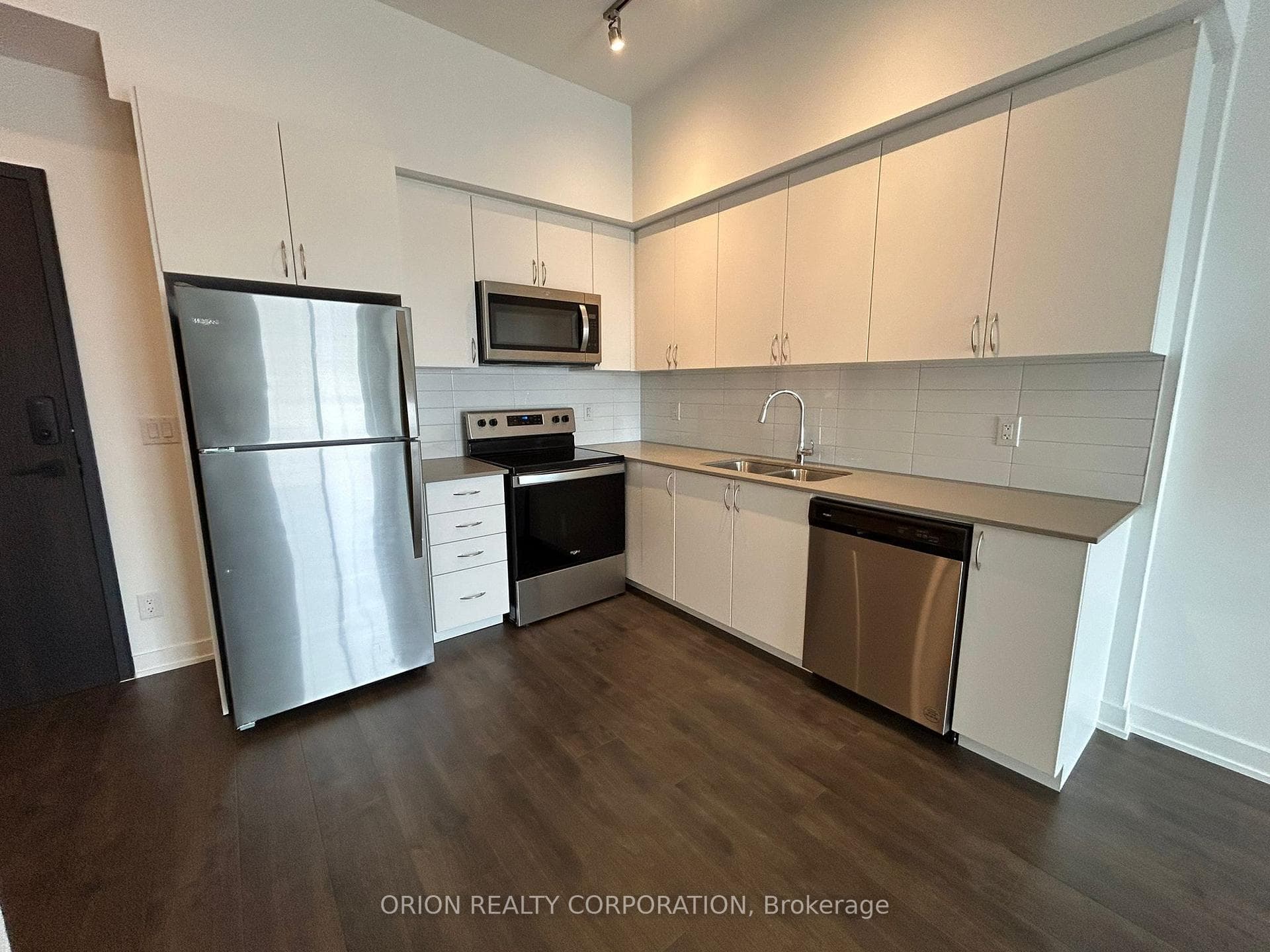 56 Lakeside Terrace Unit 1103 photo 1