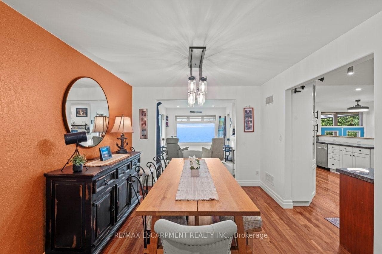 42 Lakeside Drive photo 12