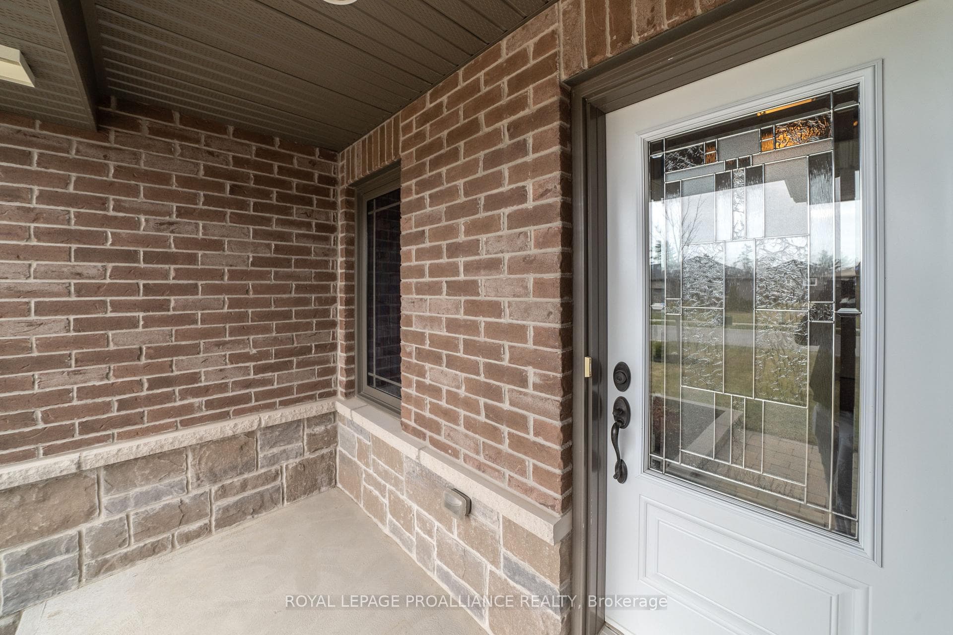 45 ASPEN Drive photo 3